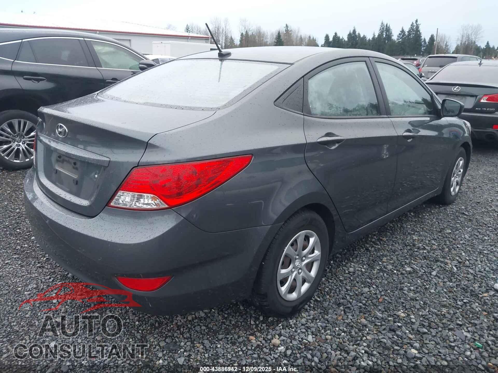 HYUNDAI ACCENT 2013 - KMHCT4AE8DU324393