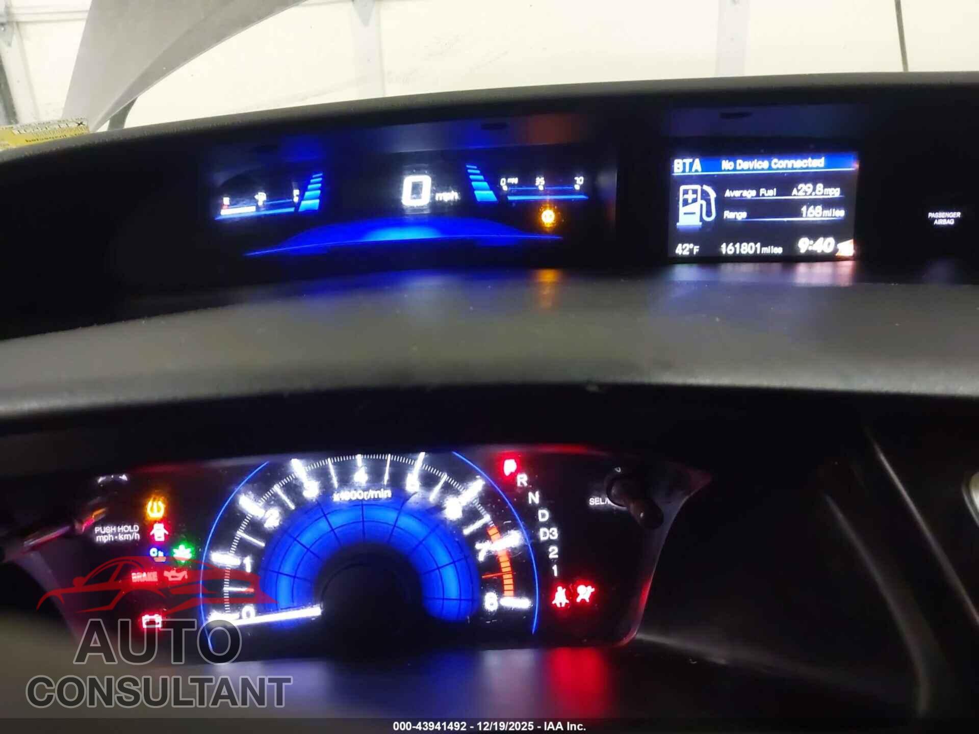 HONDA CIVIC 2013 - 19XFB2F59DE024328