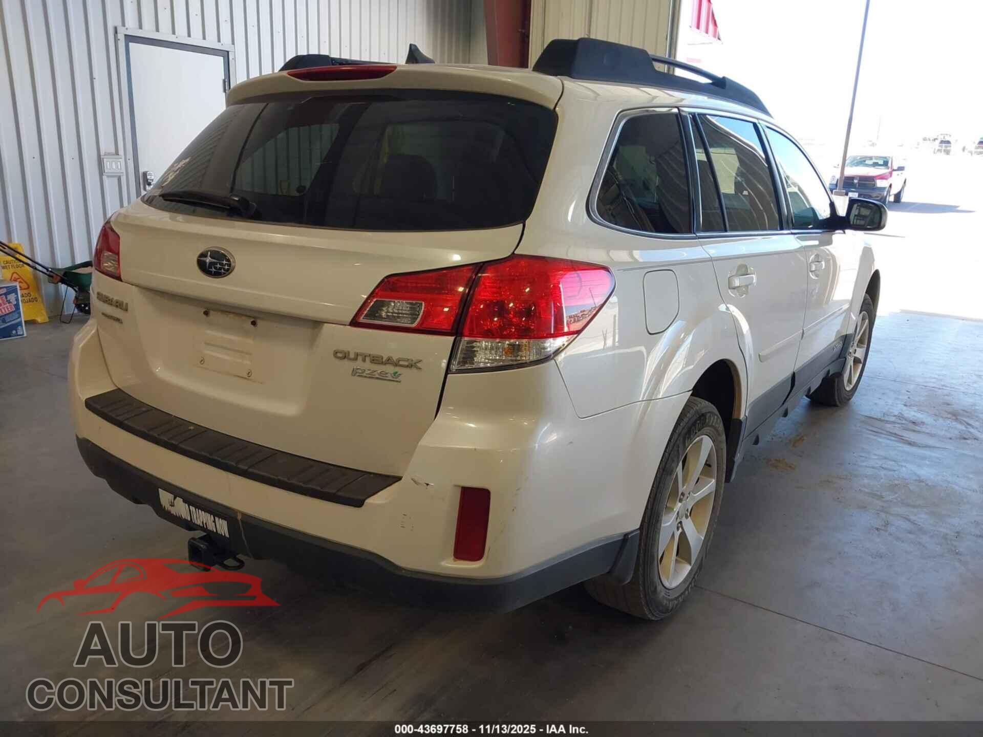 SUBARU OUTBACK 2014 - 4S4BRBCC0E3217193