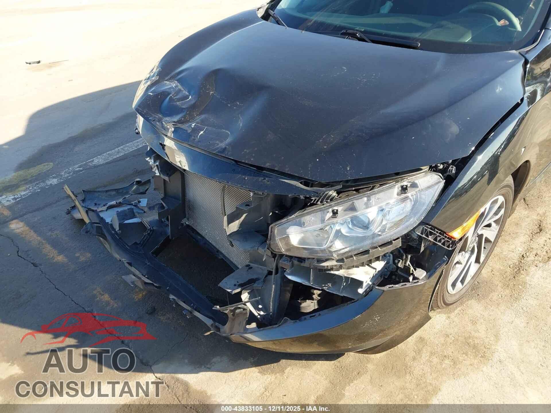 HONDA CIVIC 2017 - 2HGFC2F72HH558085