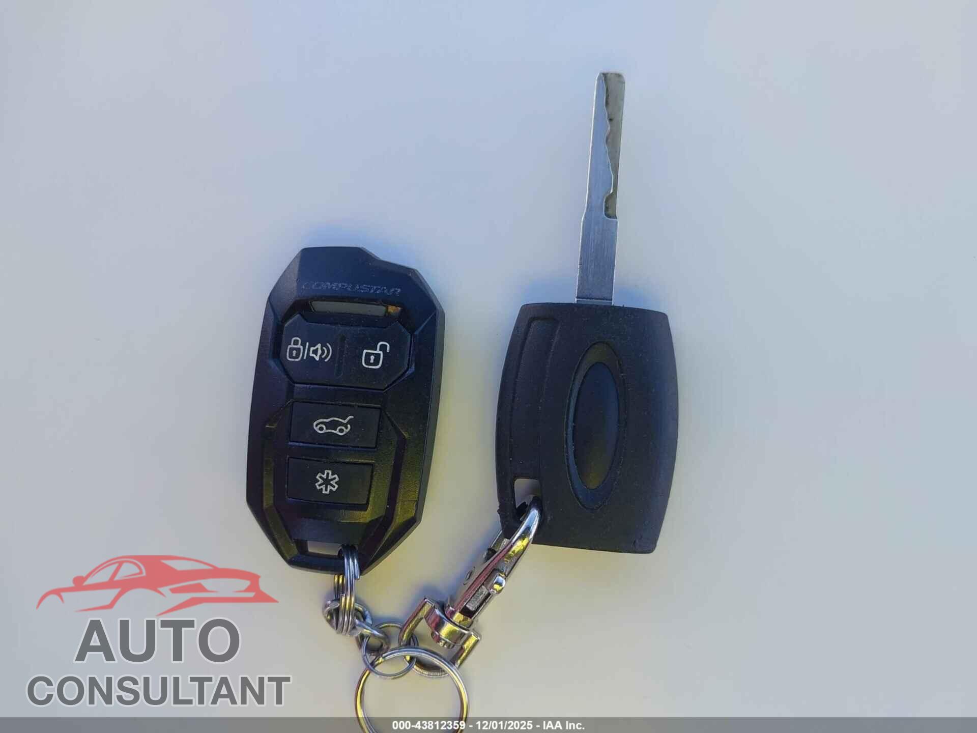 FORD FOCUS 2012 - 1FAHP3F27CL240857