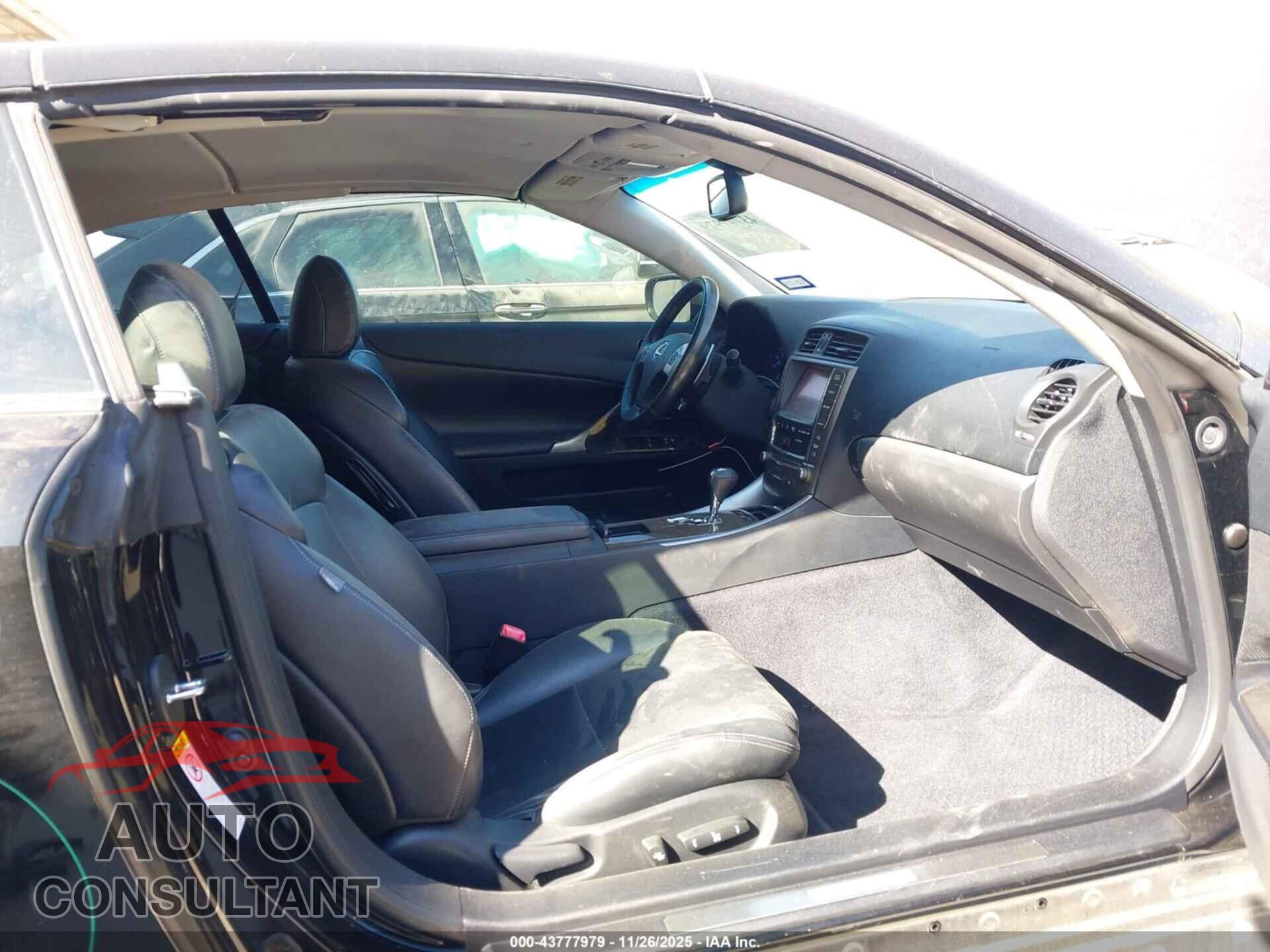 LEXUS IS 350C 2013 - JTHFE2C24D2509151