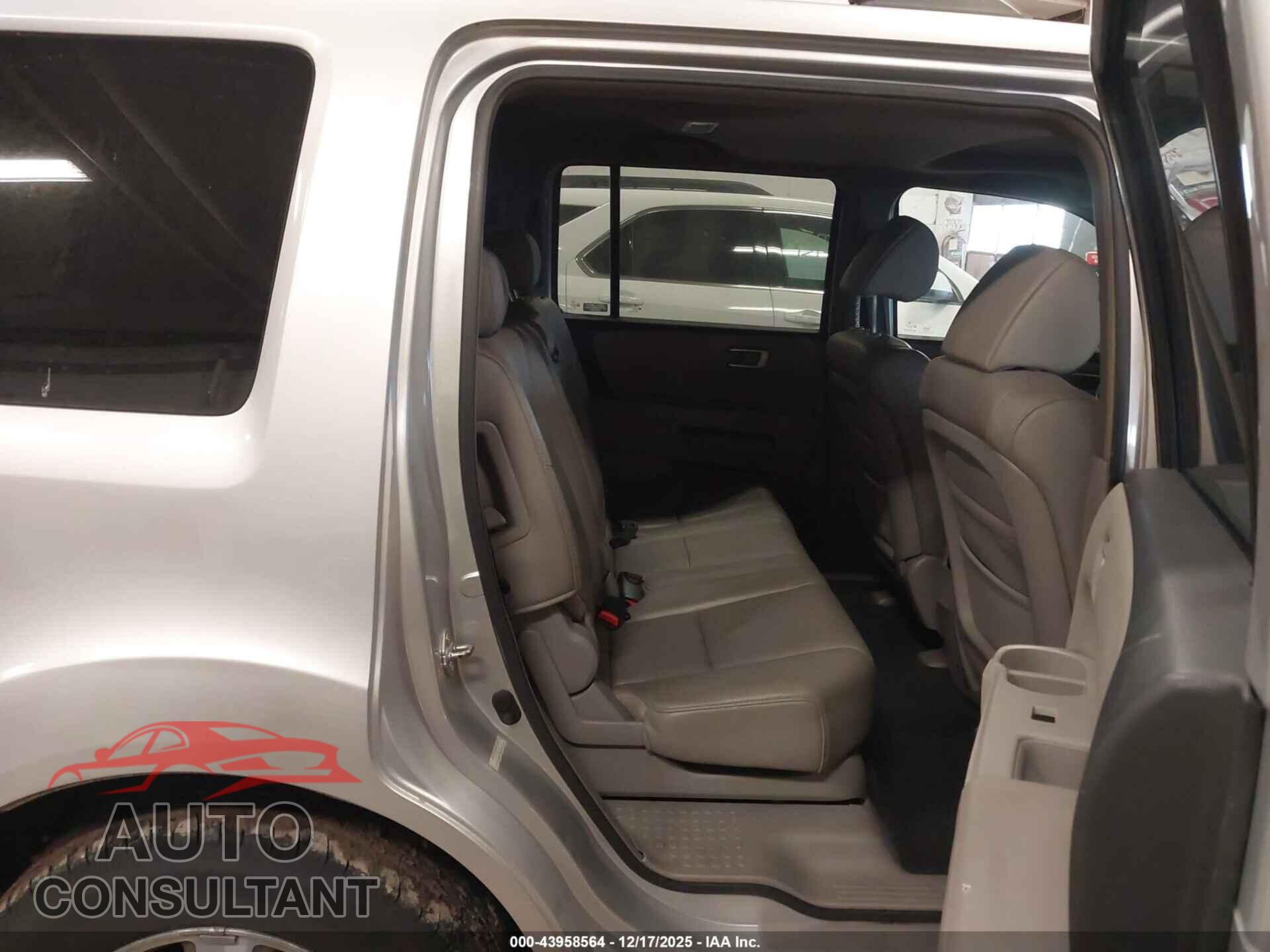 HONDA PILOT 2009 - 5FNYF48589B039717