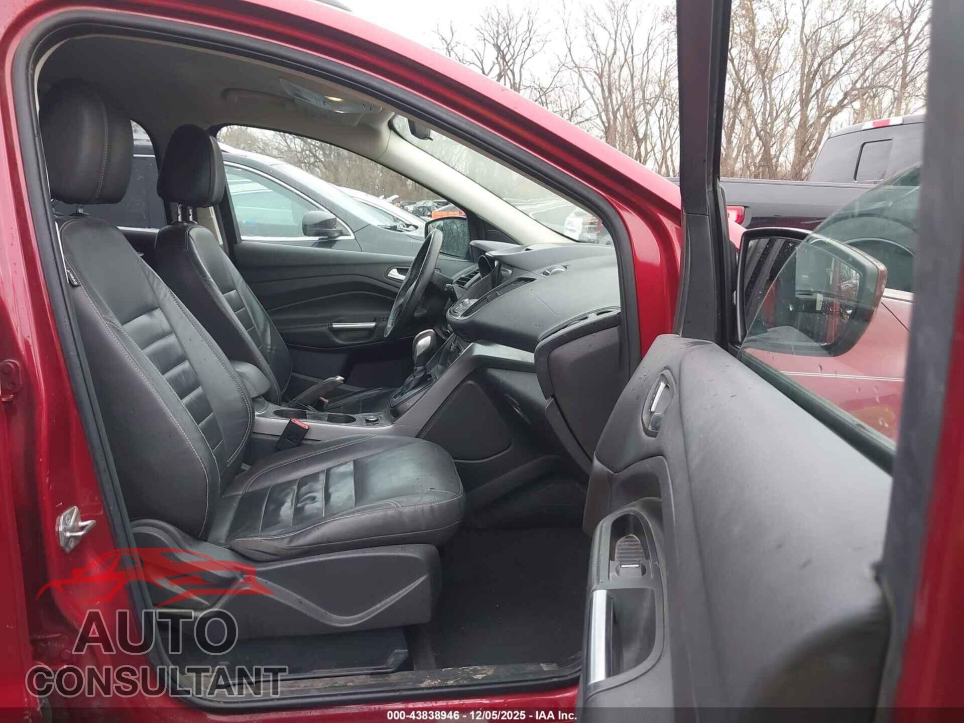 FORD ESCAPE 2016 - 1FMCU0GX2GUA37814