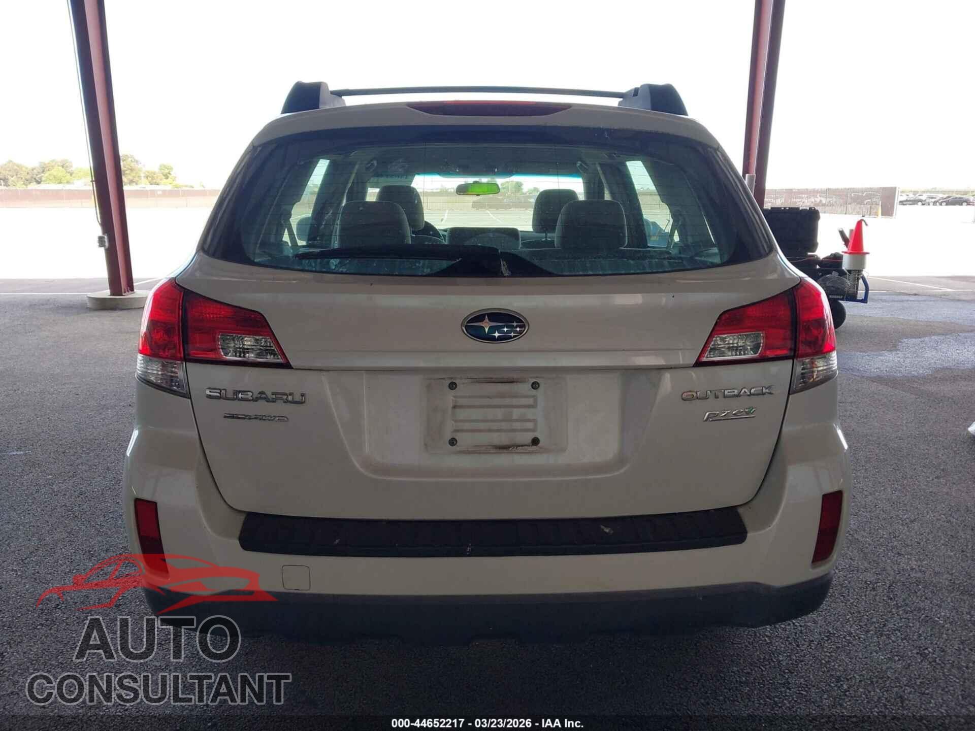 SUBARU OUTBACK 2014 - 4S4BRBAC4E3302900