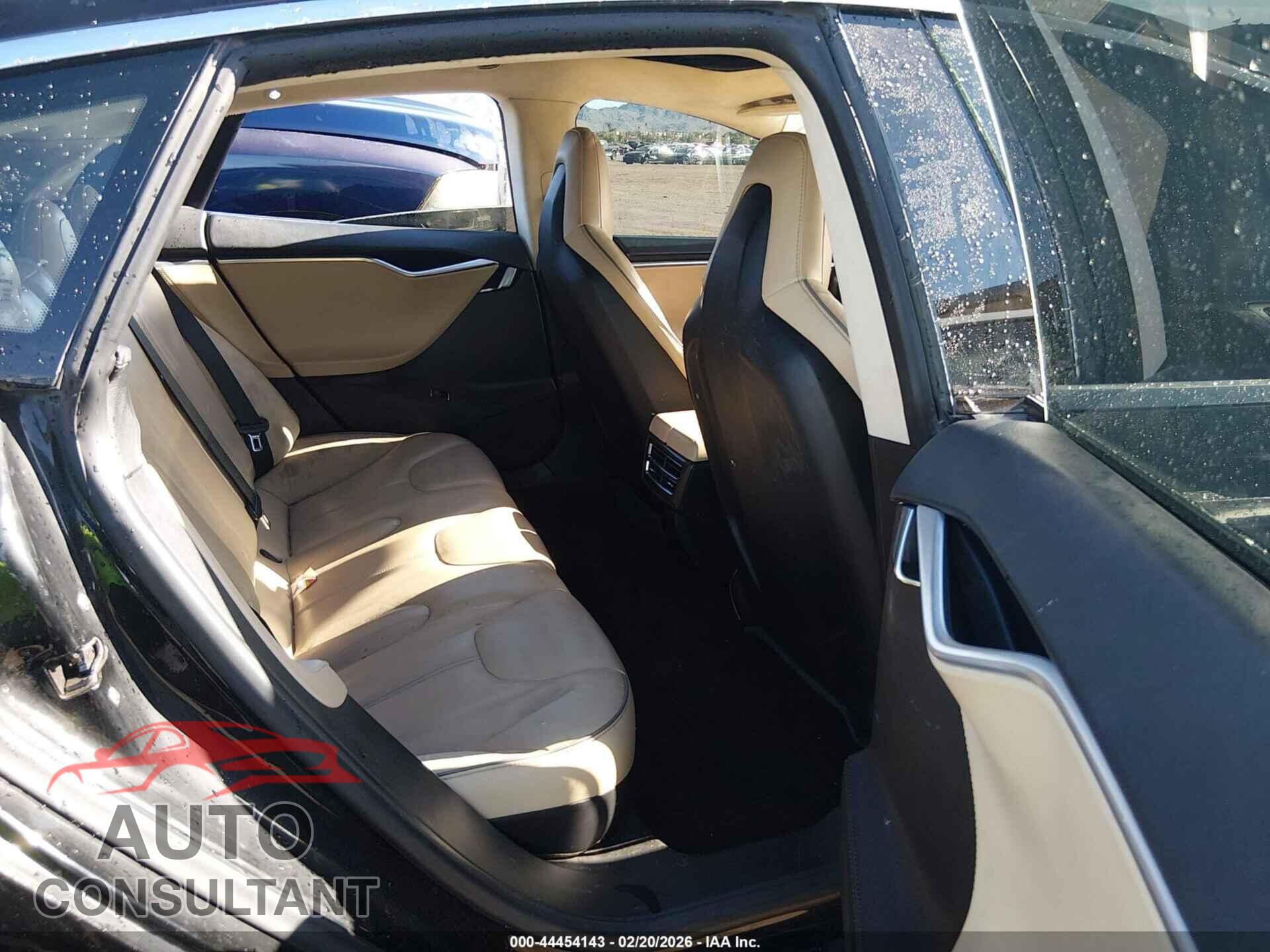 TESLA MODEL S 2012 - 5YJSA1DP4CFP01245