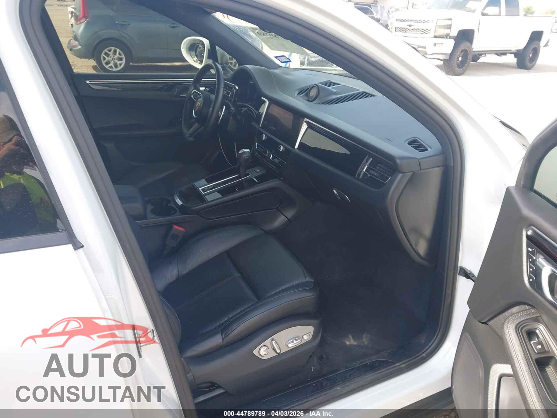 PORSCHE MACAN 2023 - WP1AA2A5XPLB17874