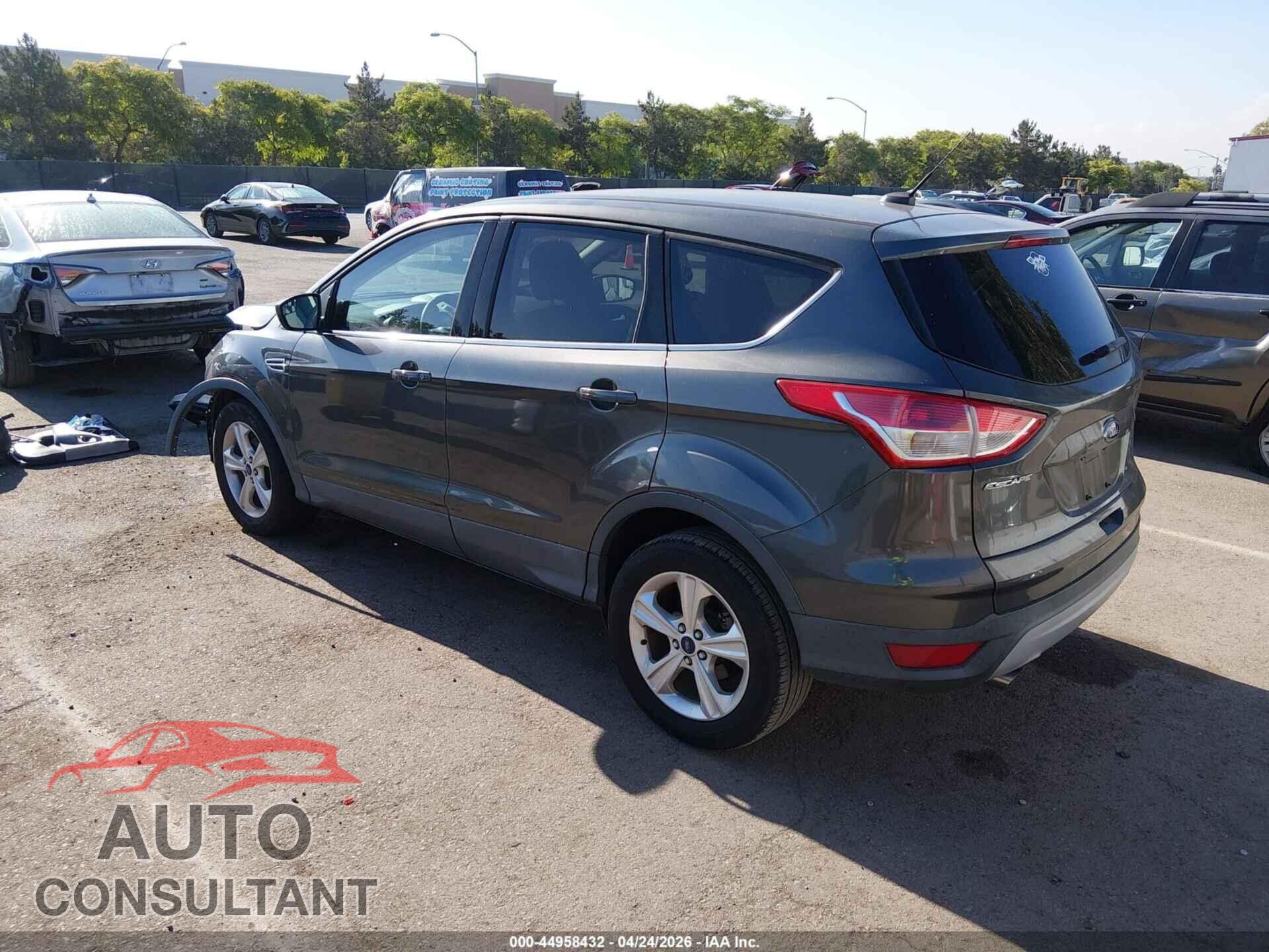 FORD ESCAPE 2016 - 1FMCU0G73GUA21914