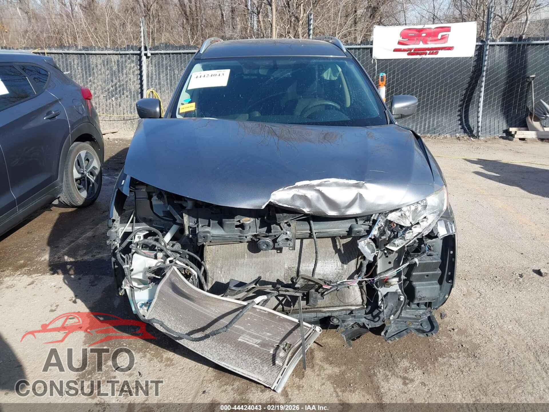 NISSAN ROGUE 2016 - KNMAT2MT1GP606081
