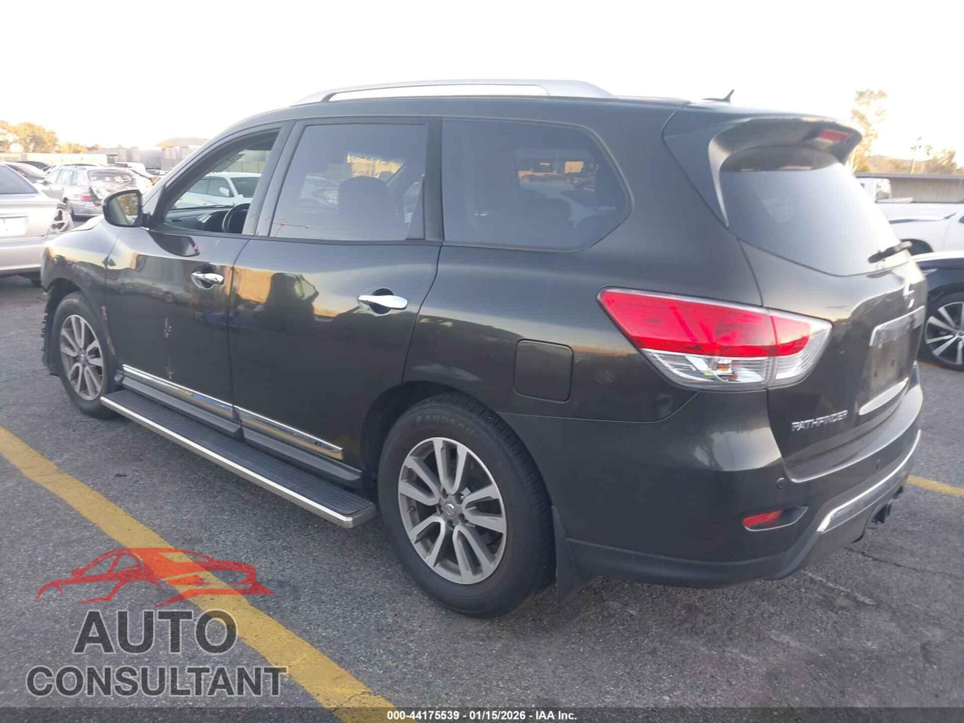 NISSAN PATHFINDER 2015 - 5N1AR2MNXFC661663