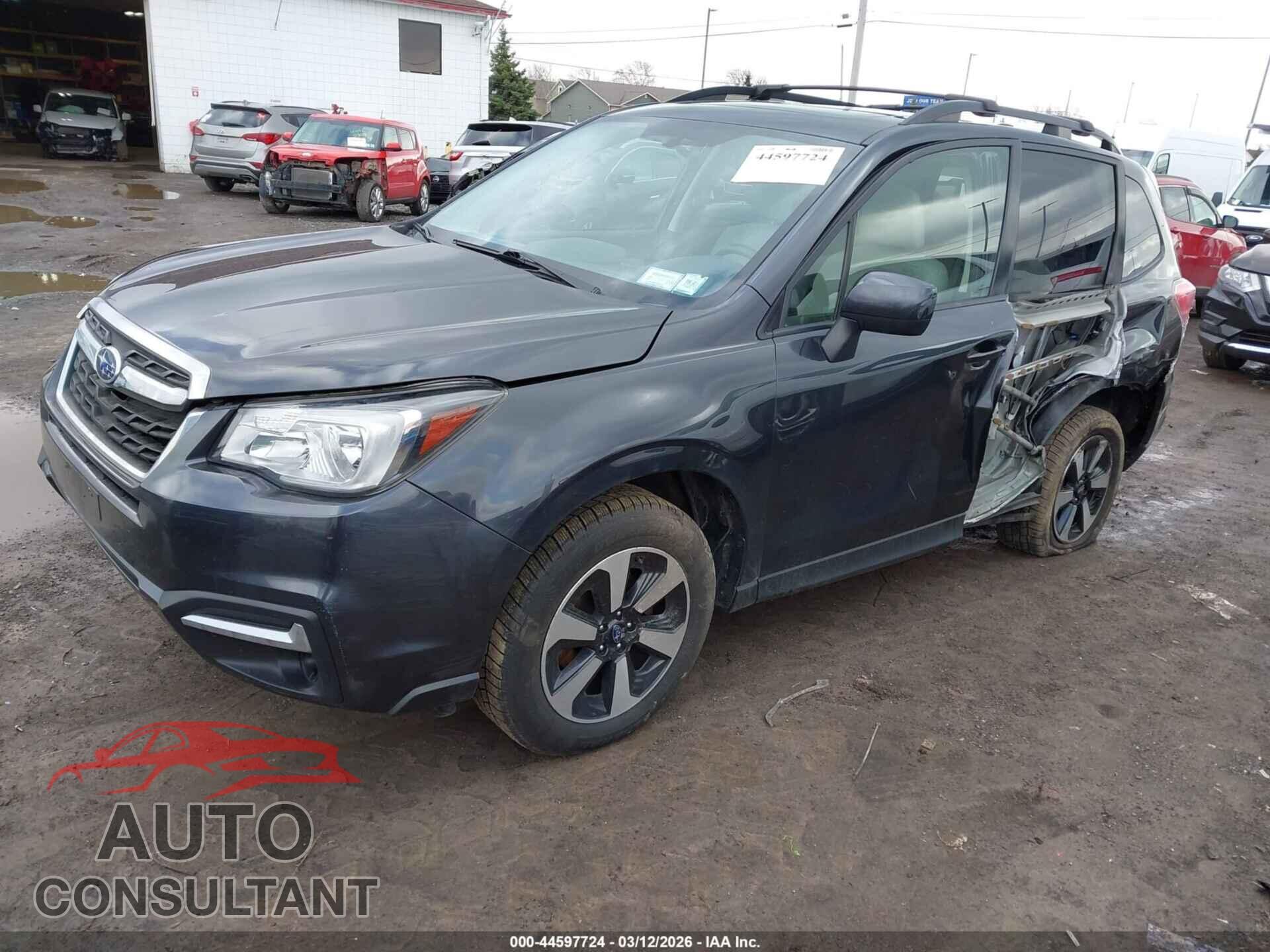 SUBARU FORESTER 2017 - JF2SJAEC0HG567912