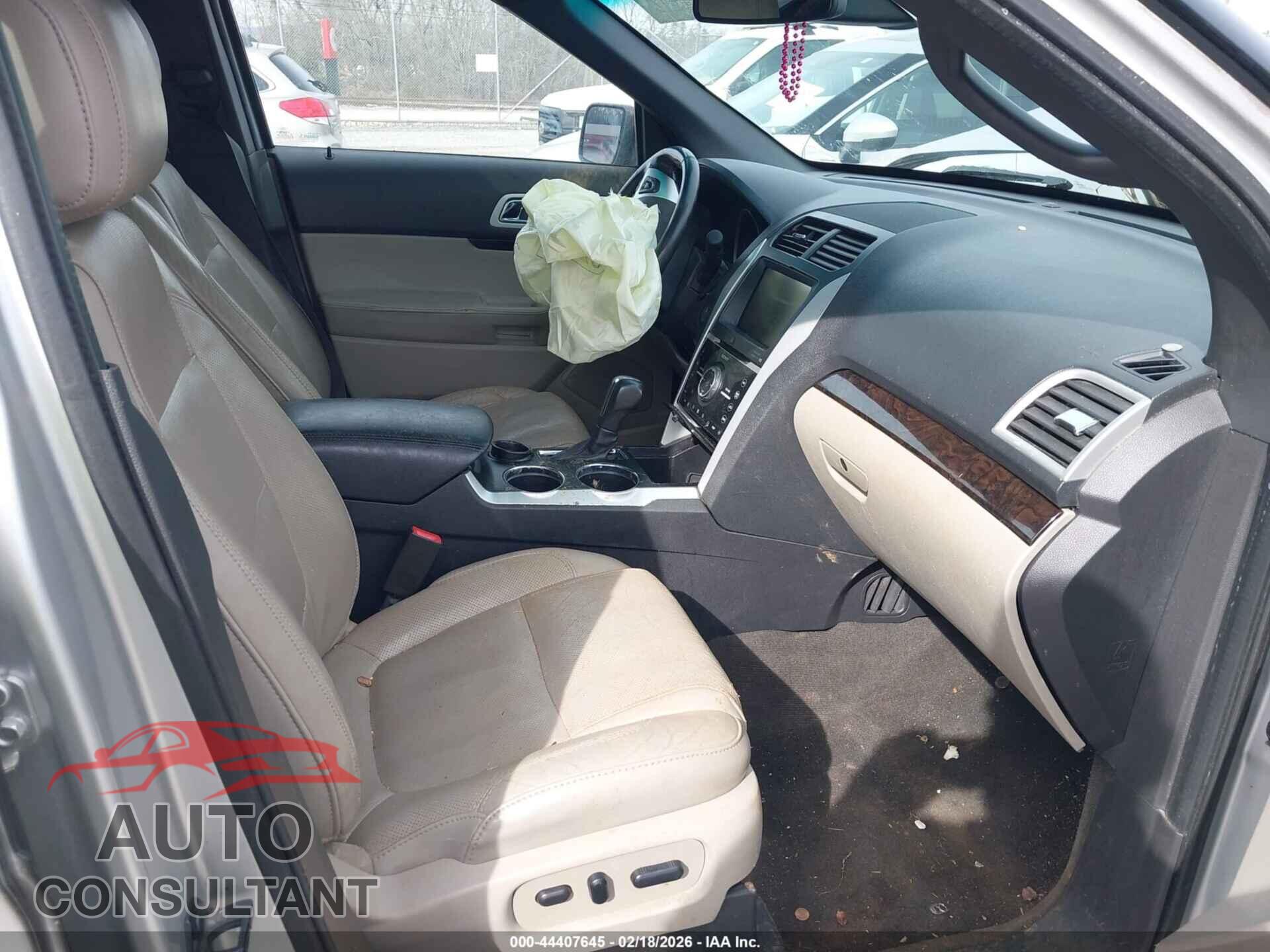 FORD EXPLORER 2013 - 1FM5K7F87DGA57682