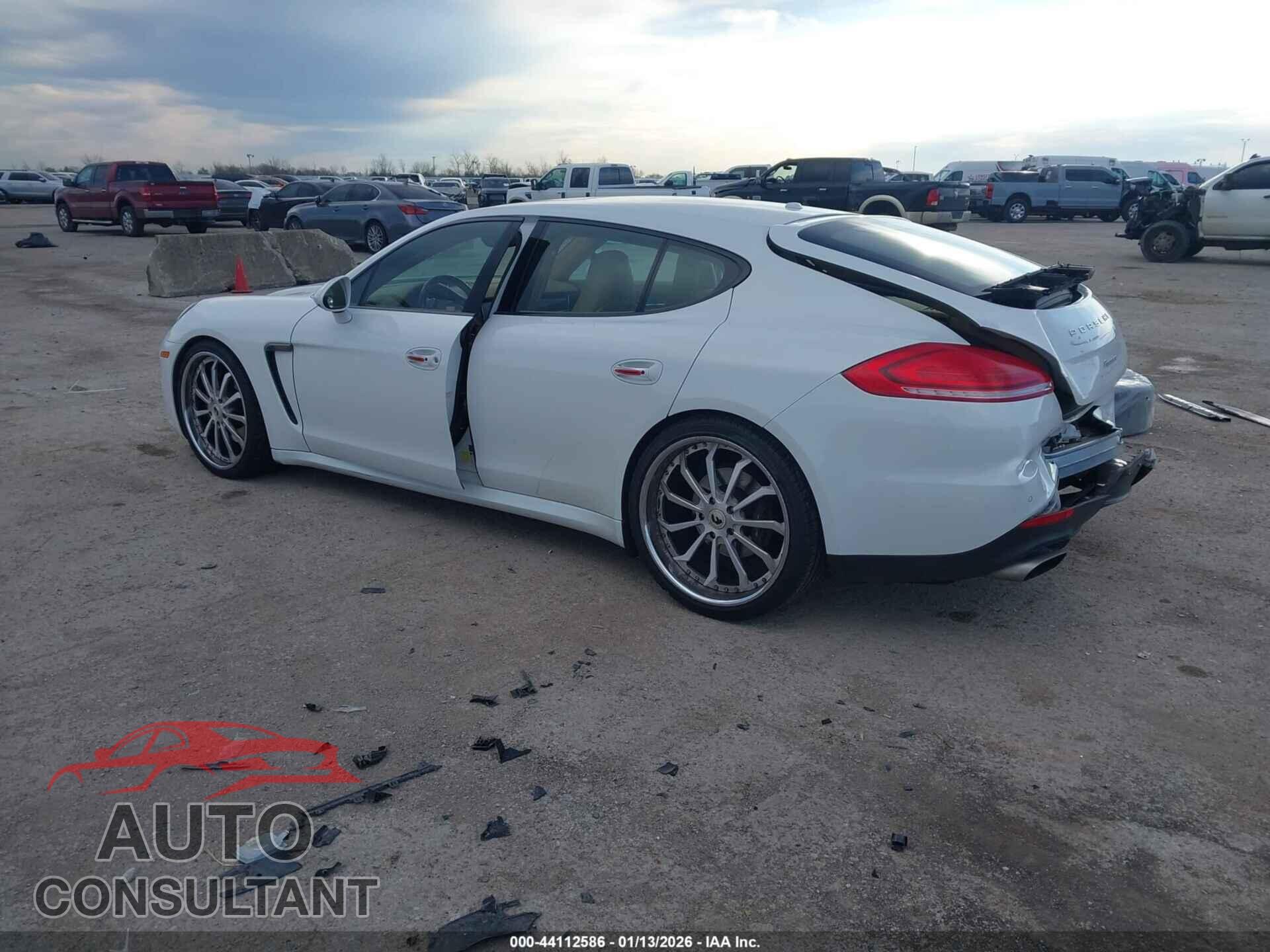 PORSCHE PANAMERA 2014 - WP0AA2A73EL011587