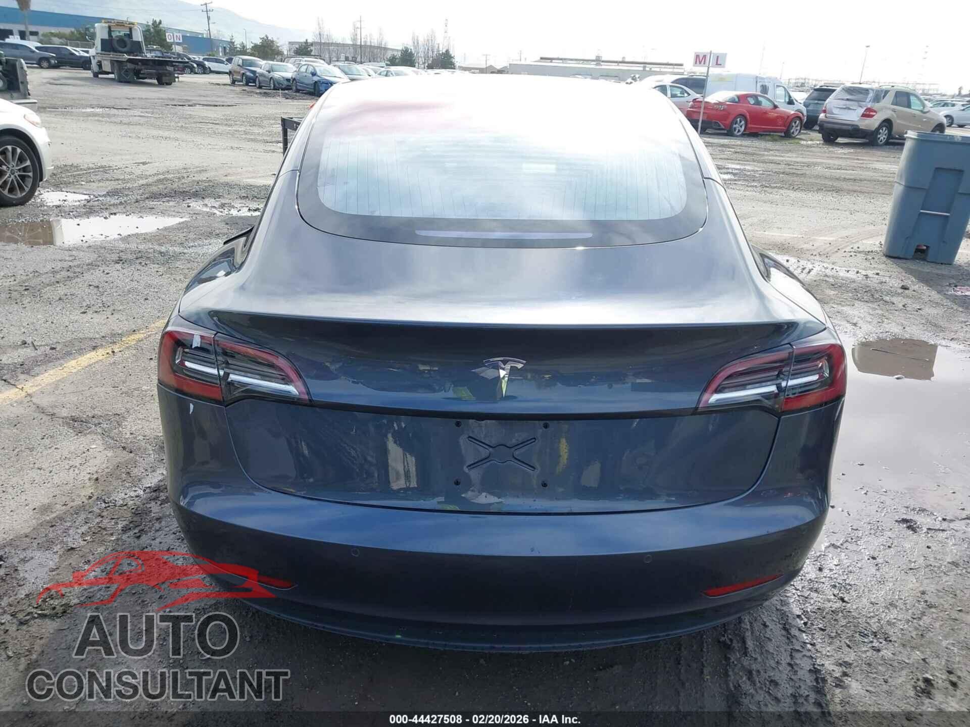 TESLA MODEL 3 2017 - 5YJ3E1EA7HF001732