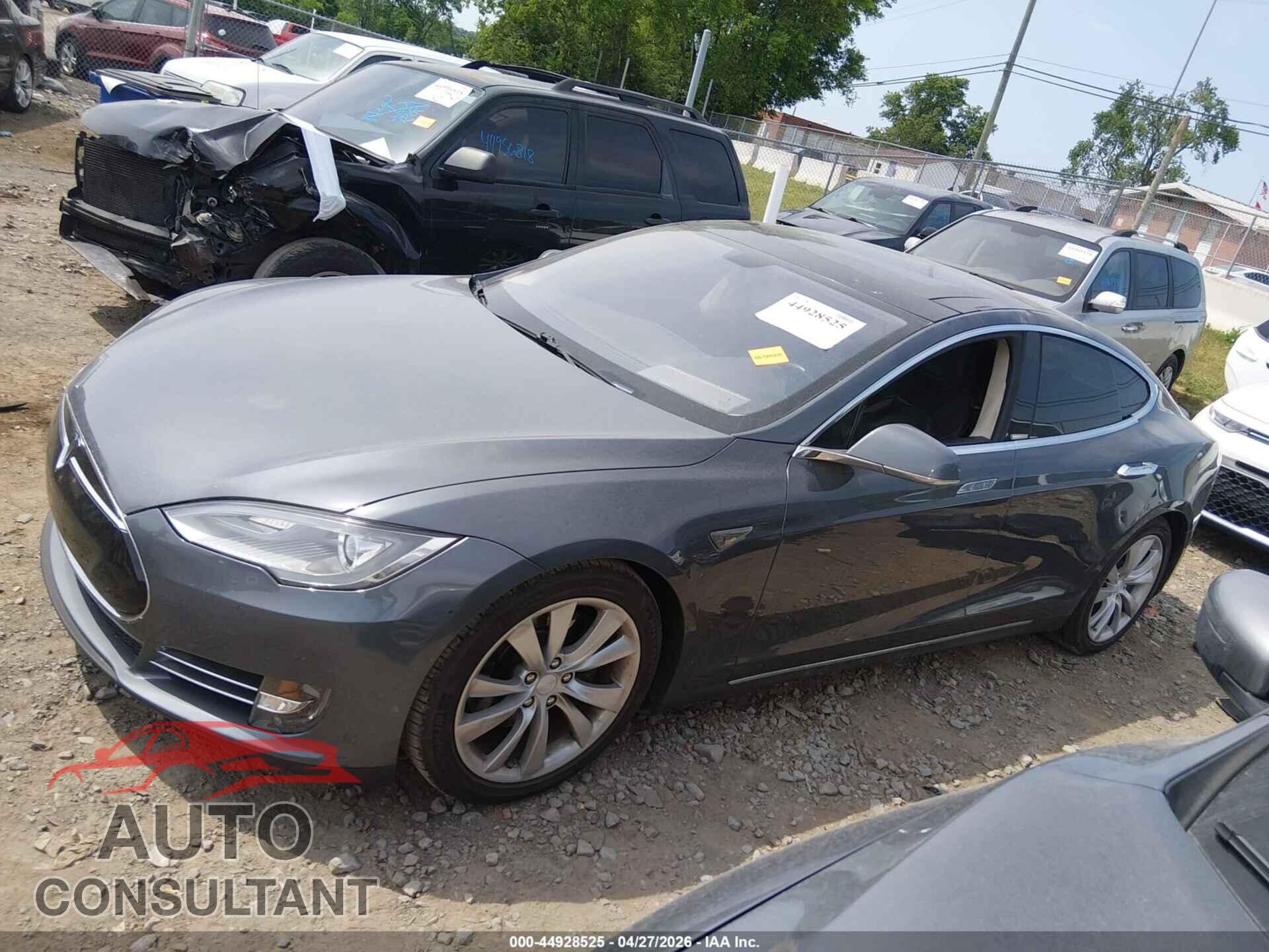 TESLA MODEL S 2013 - 5YJSA1CP0DFP19776