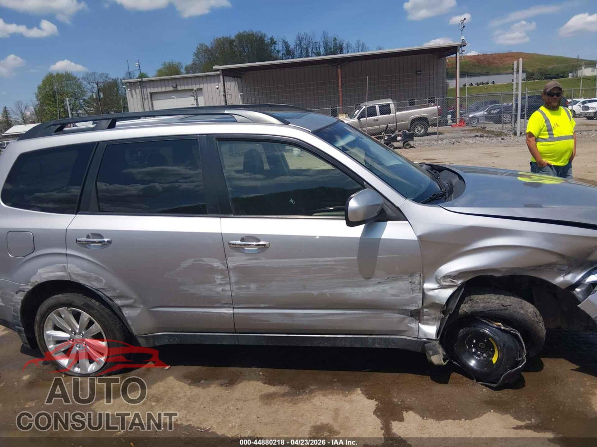 SUBARU FORESTER 2013 - JF2SHAEC2DH425514