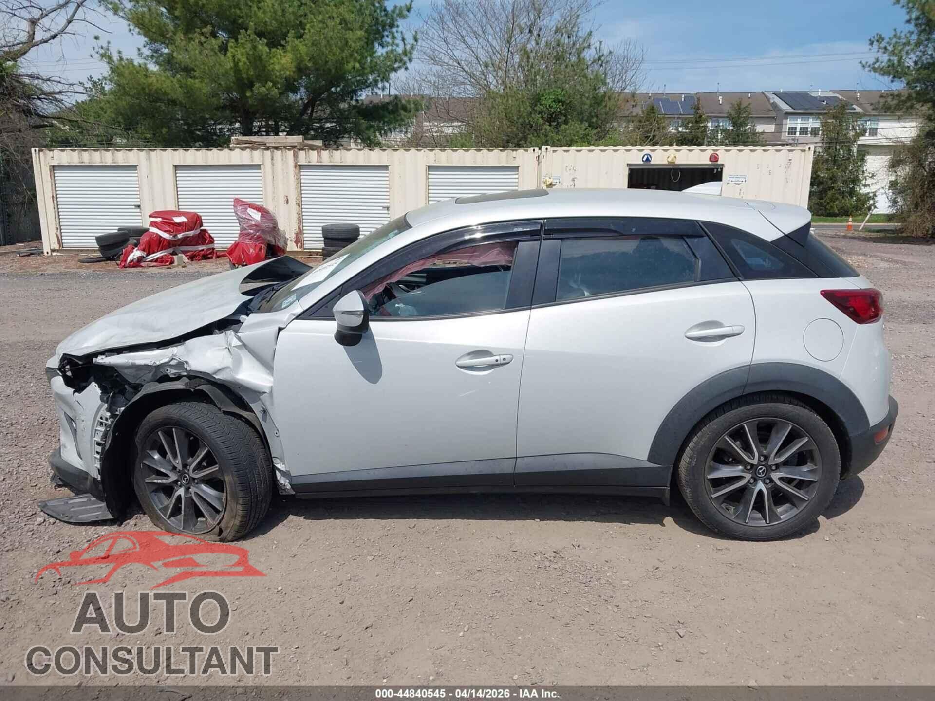 MAZDA CX-3 2018 - JM1DKFC71J0320033