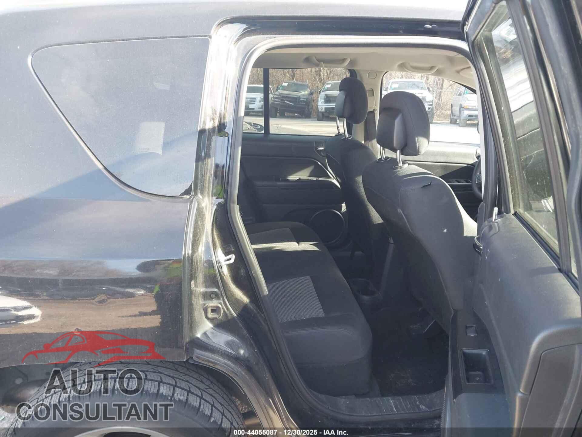 JEEP COMPASS 2012 - 1C4NJCBA9CD553978