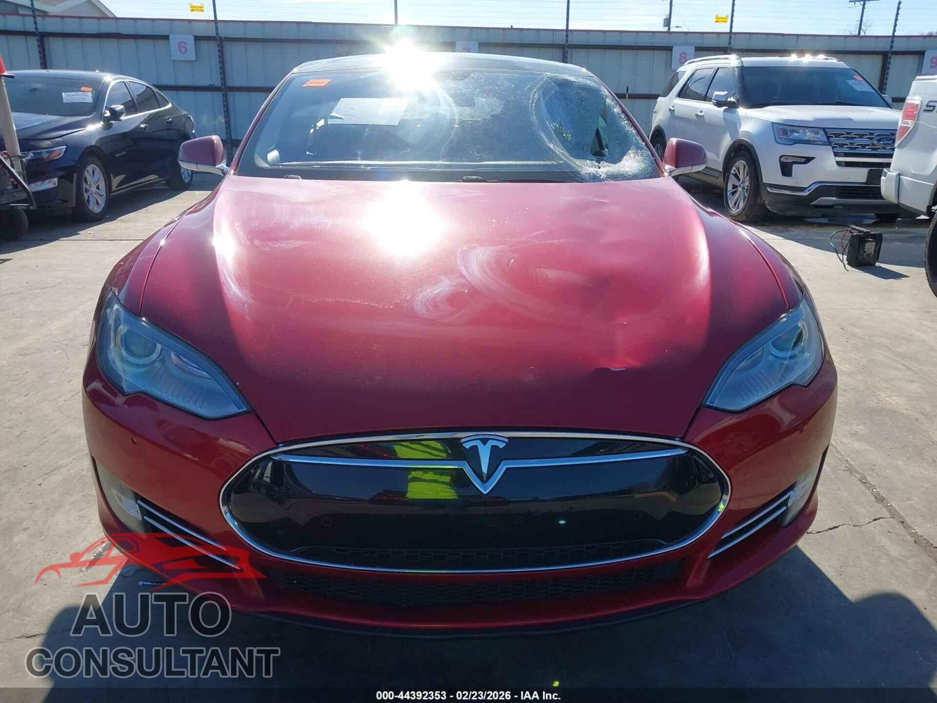 TESLA MODEL S 2014 - 5YJSA1H11EFP44210