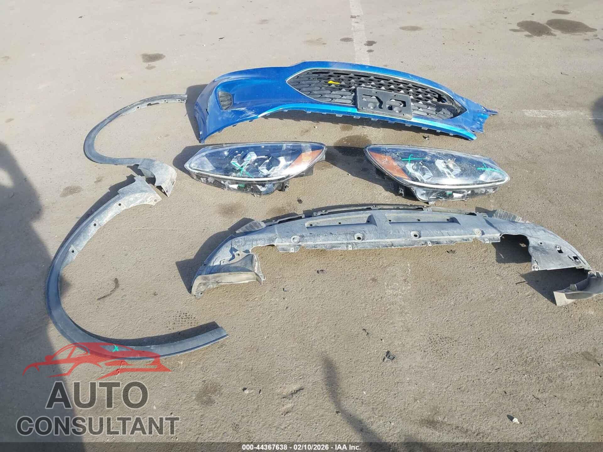 FORD ESCAPE 2020 - 1FMCU0G68LUA76330