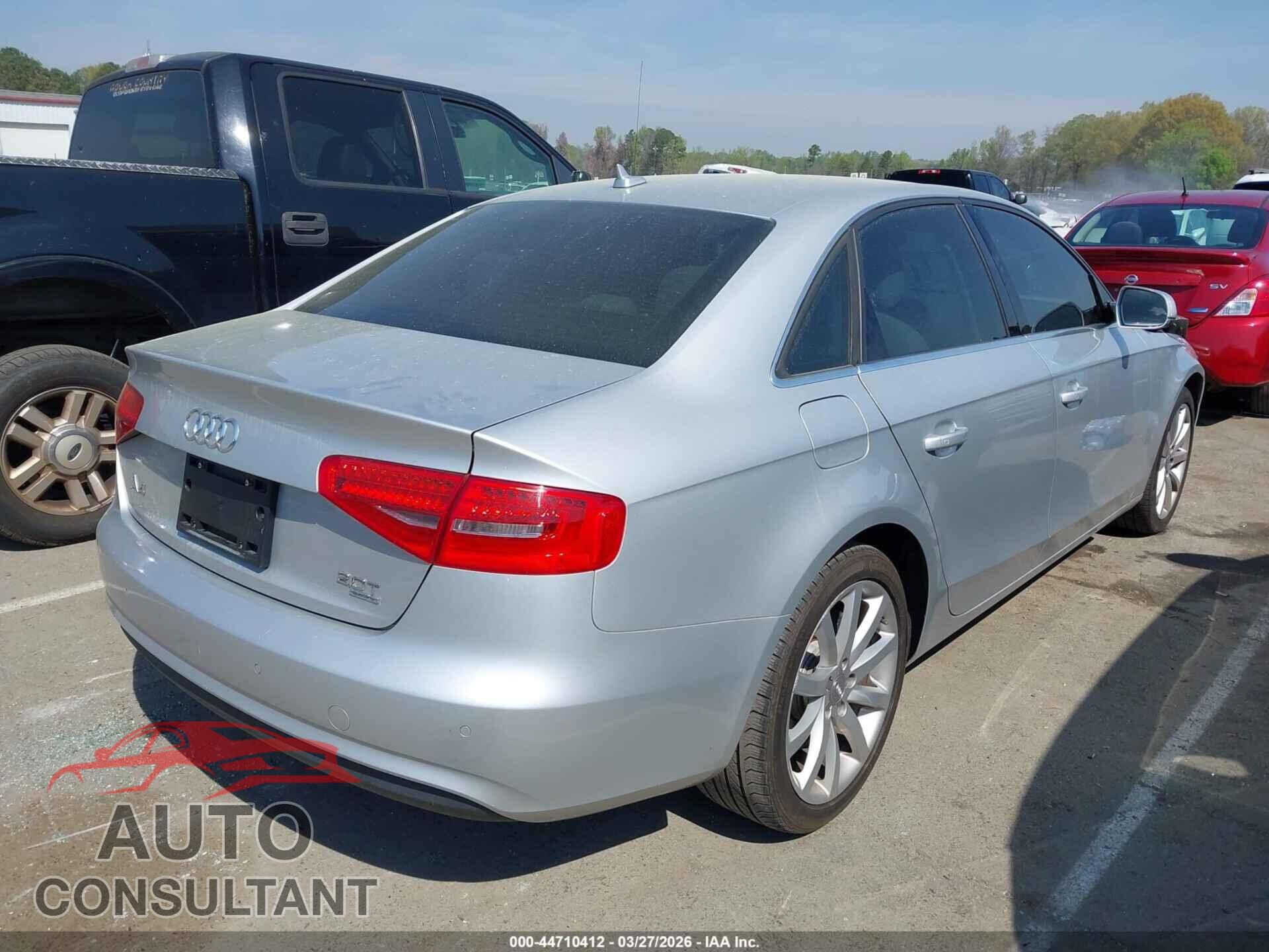 AUDI A4 2013 - WAUFFAFL6DA098917