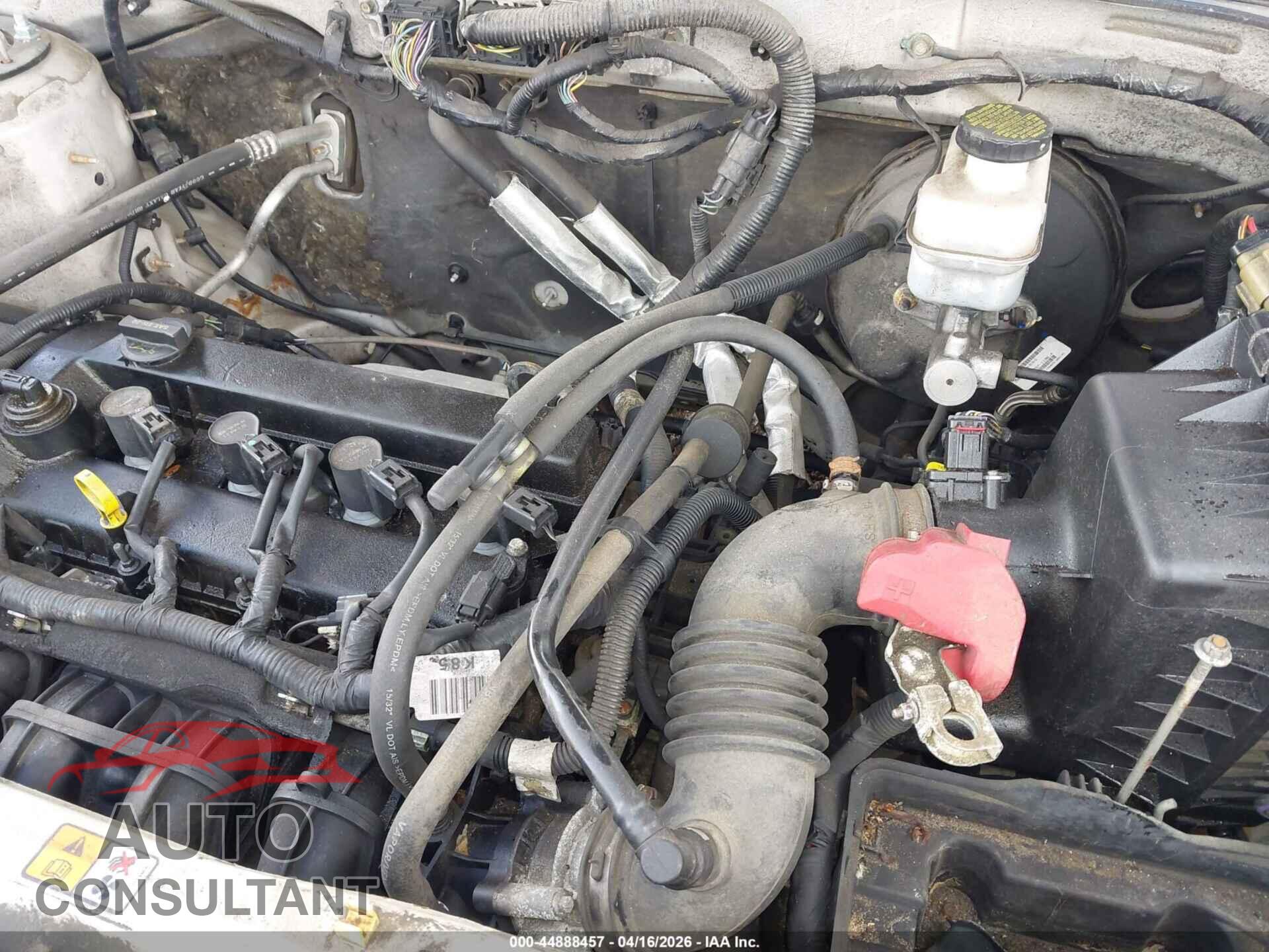 FORD ESCAPE 2011 - 1FMCU9E78BKB59010