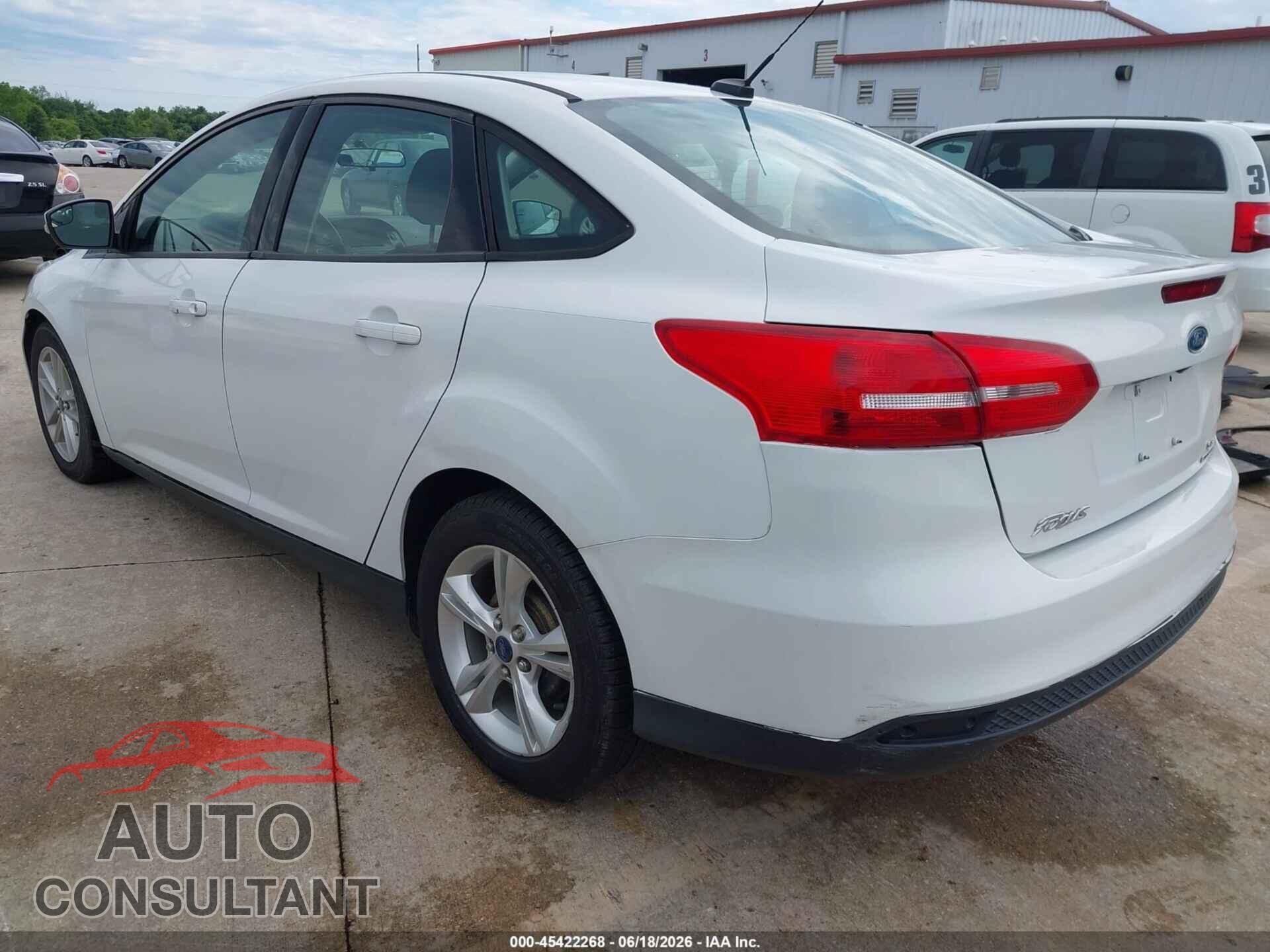 FORD FOCUS 2015 - 1FADP3F23FL250059
