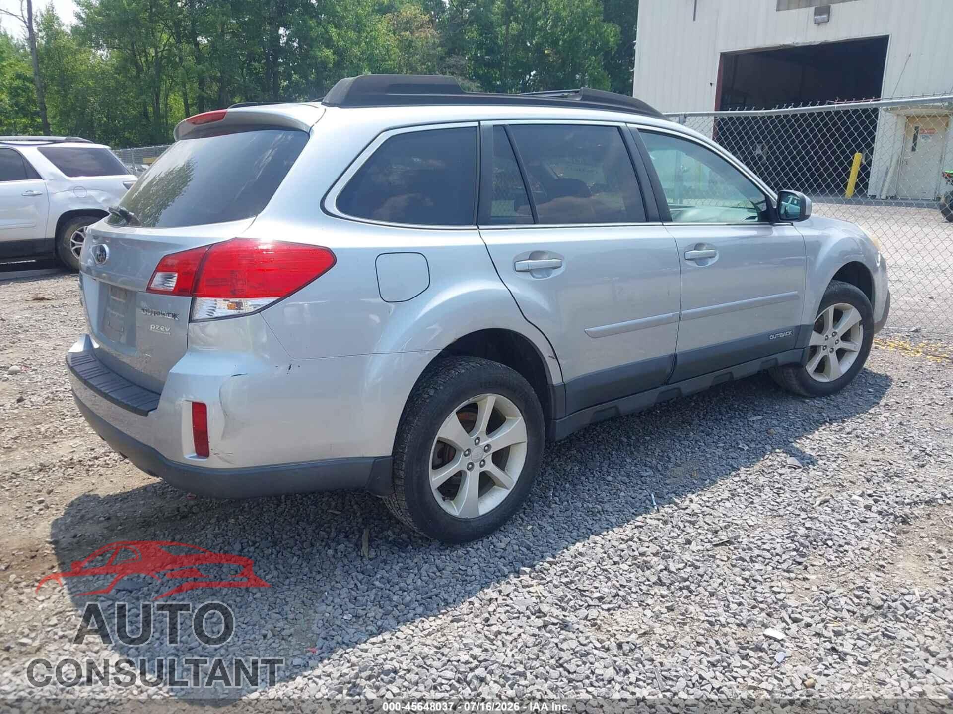 SUBARU OUTBACK 2013 - 4S4BRBGC8D3215541