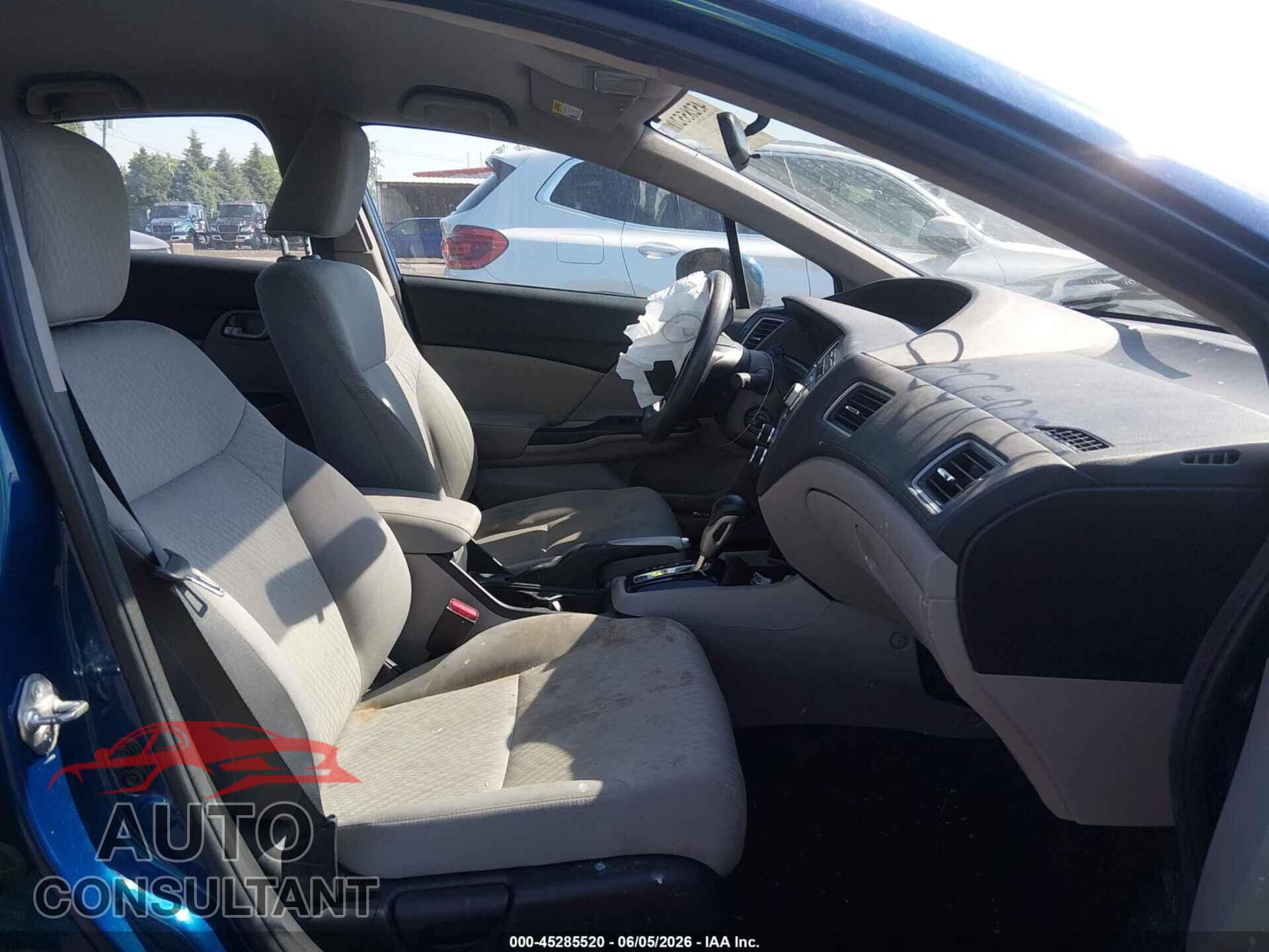 HONDA CIVIC 2015 - 19XFB2F59FE084354