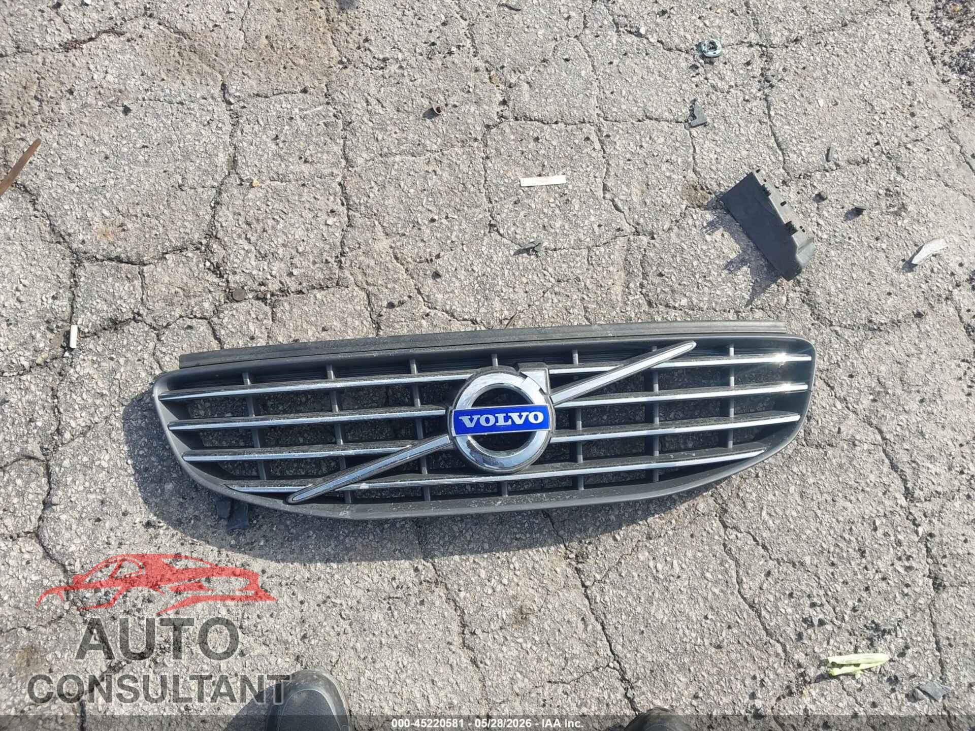 VOLVO XC60 2015 - YV440MDK9F2675392