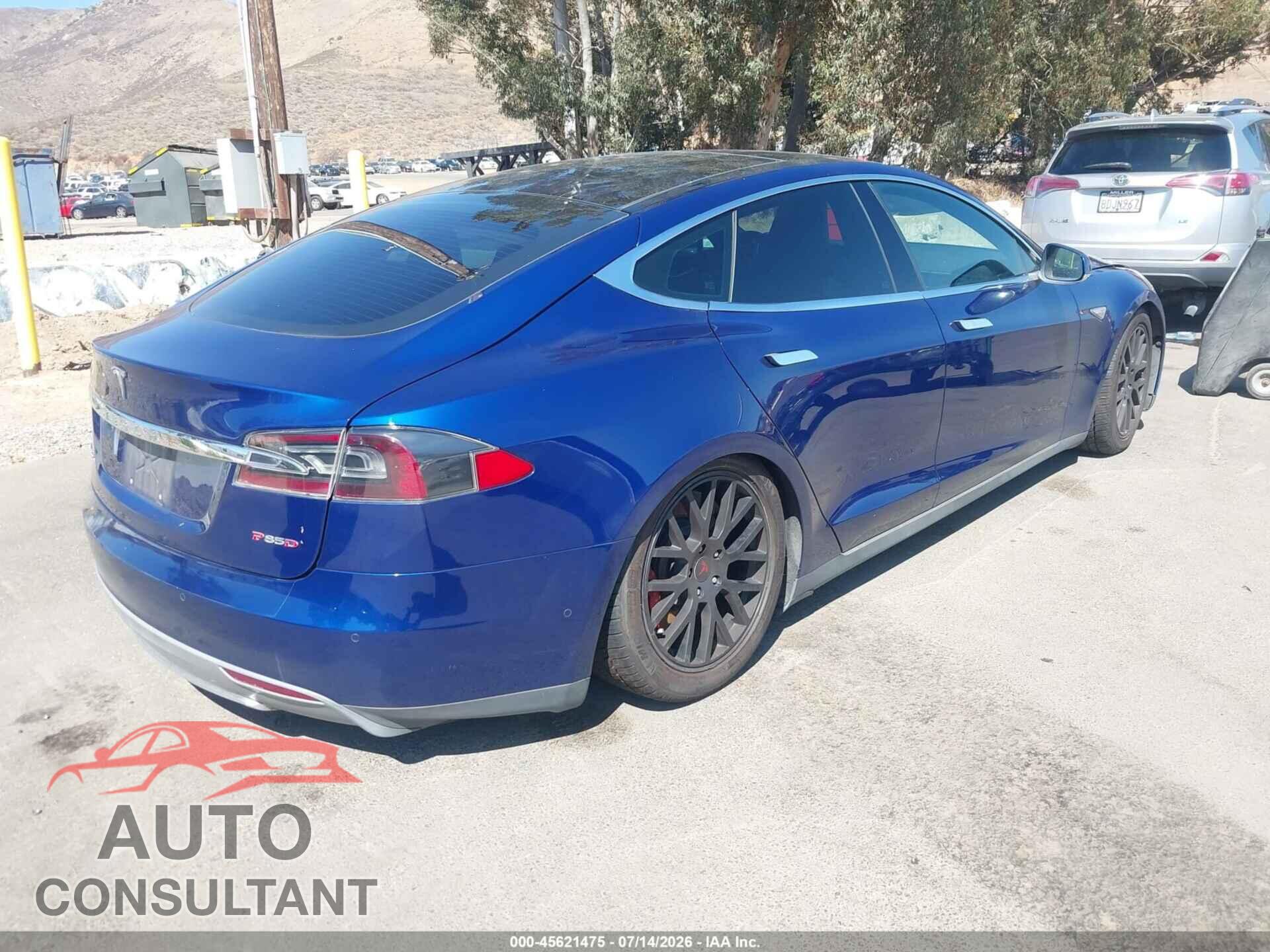 TESLA MODEL S 2015 - 5YJSA1E4XFF102181