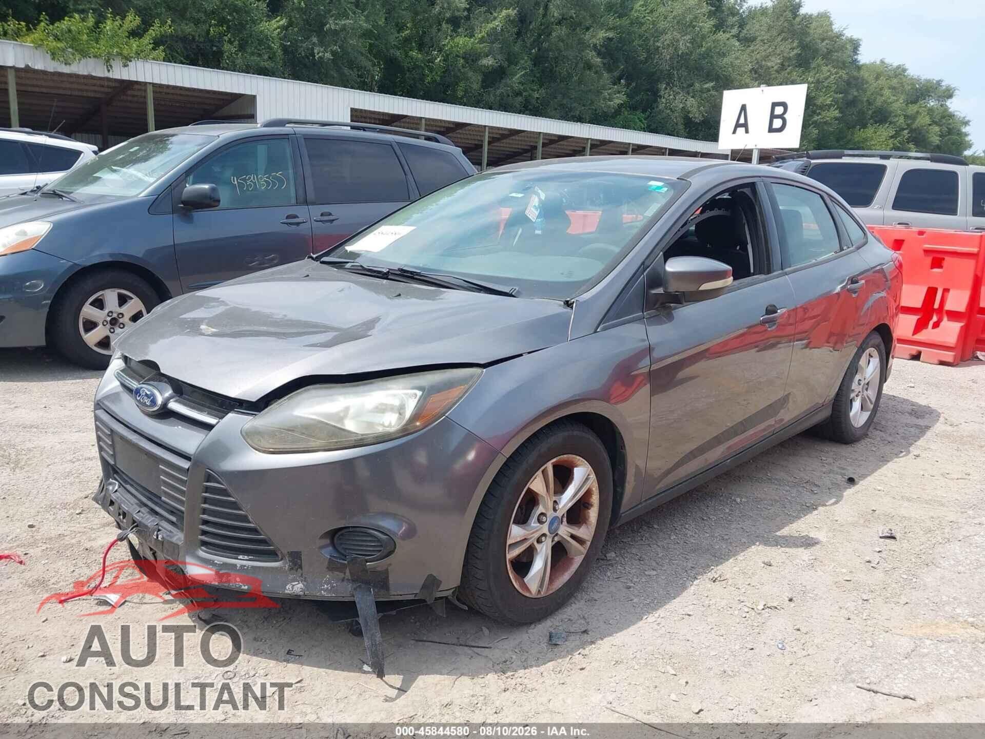 FORD FOCUS 2014 - 1FADP3F22EL163395