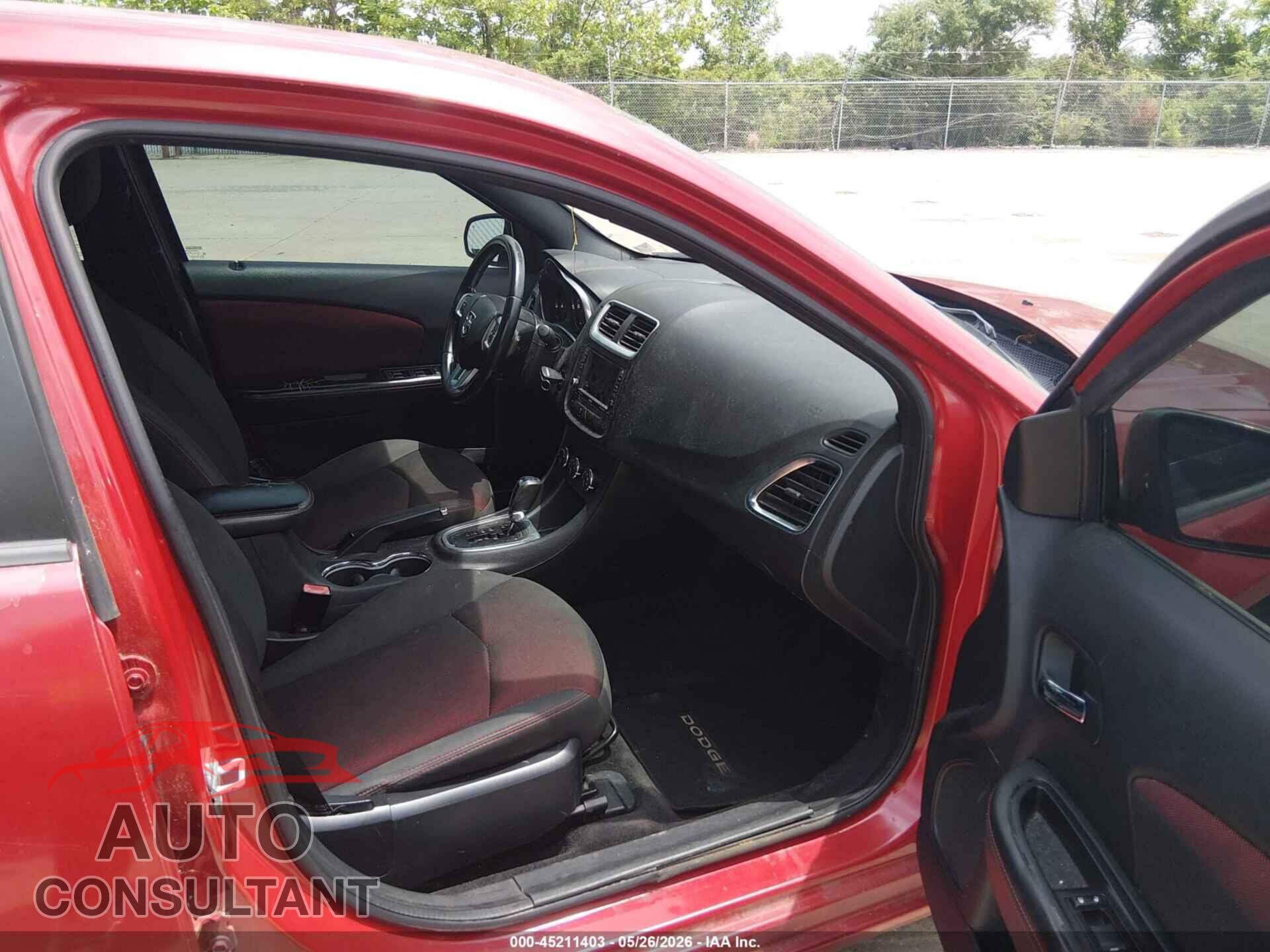 DODGE AVENGER 2011 - 1B3BD1FGXBN524416