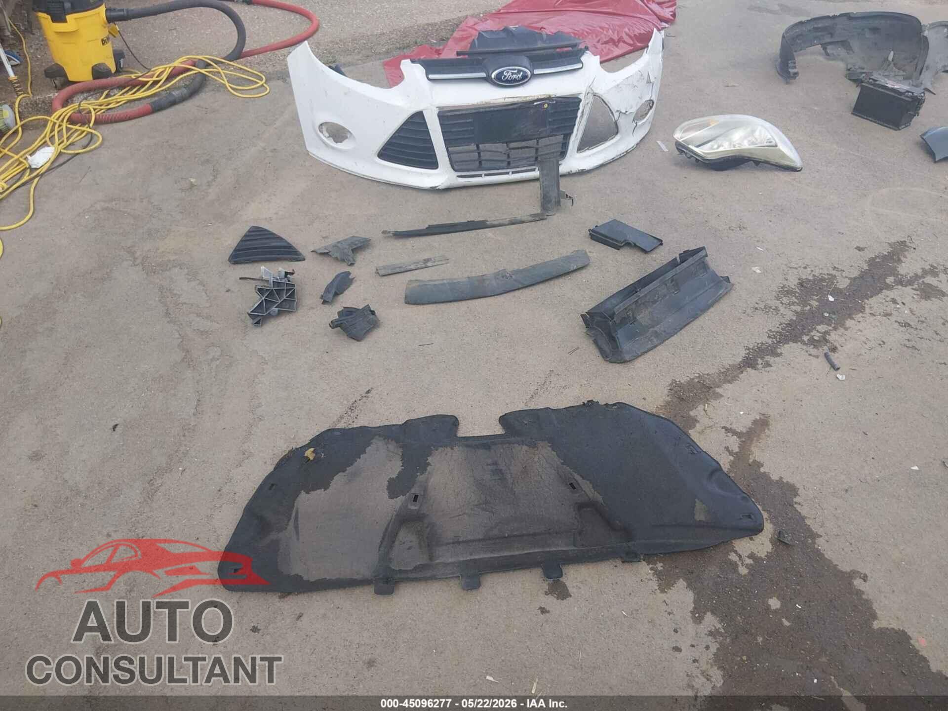 FORD FOCUS 2014 - 1FADP3F26EL145322