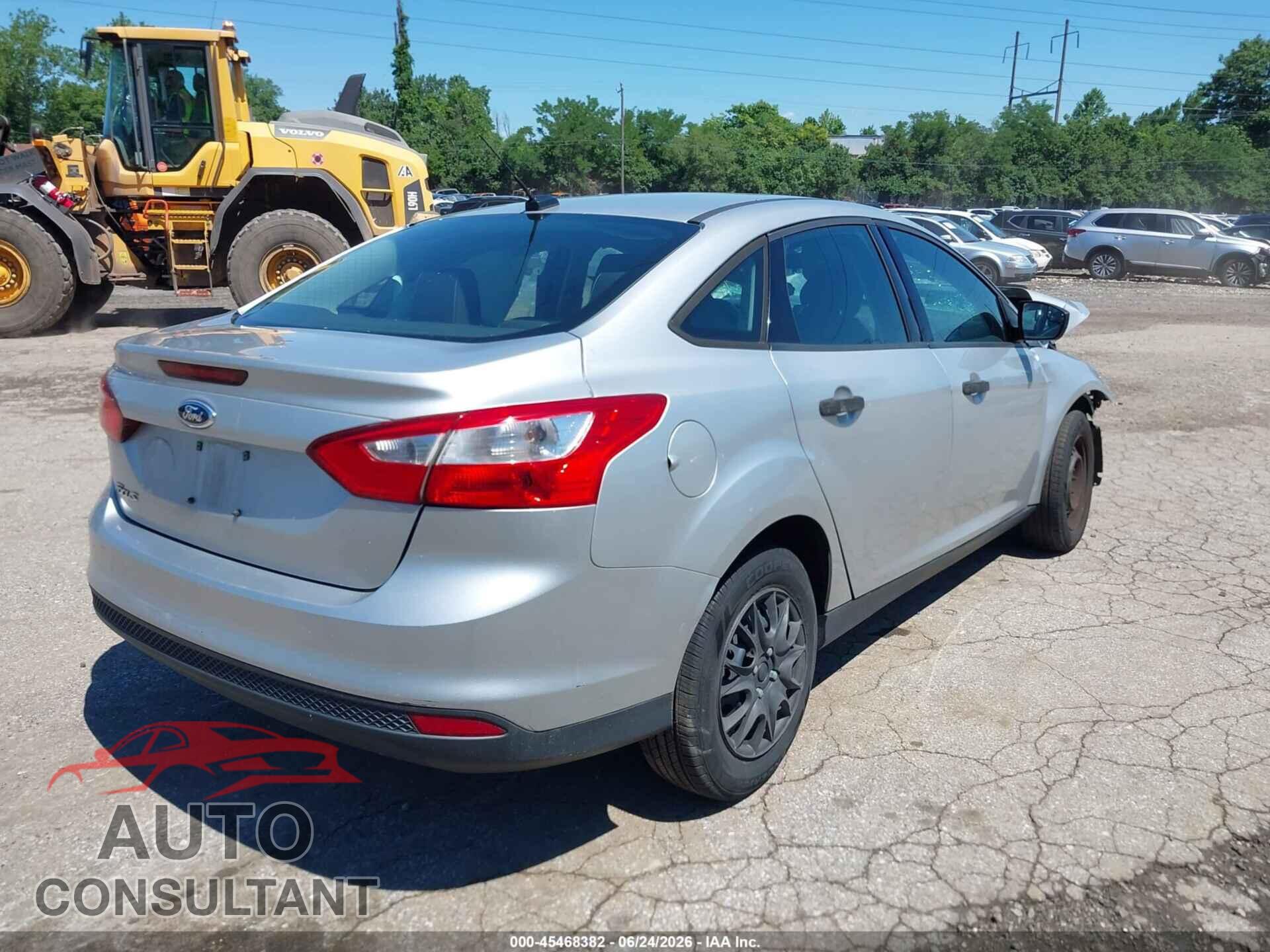 FORD FOCUS 2013 - 1FADP3E28DL299823