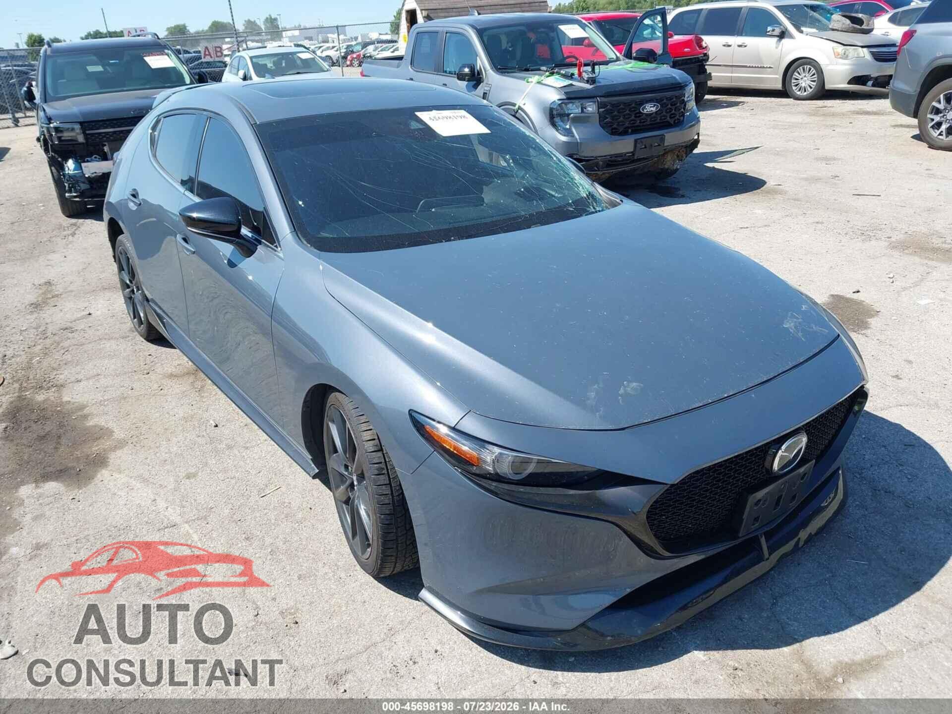 MAZDA MAZDA3 2021 - JM1BPBML4M1303044
