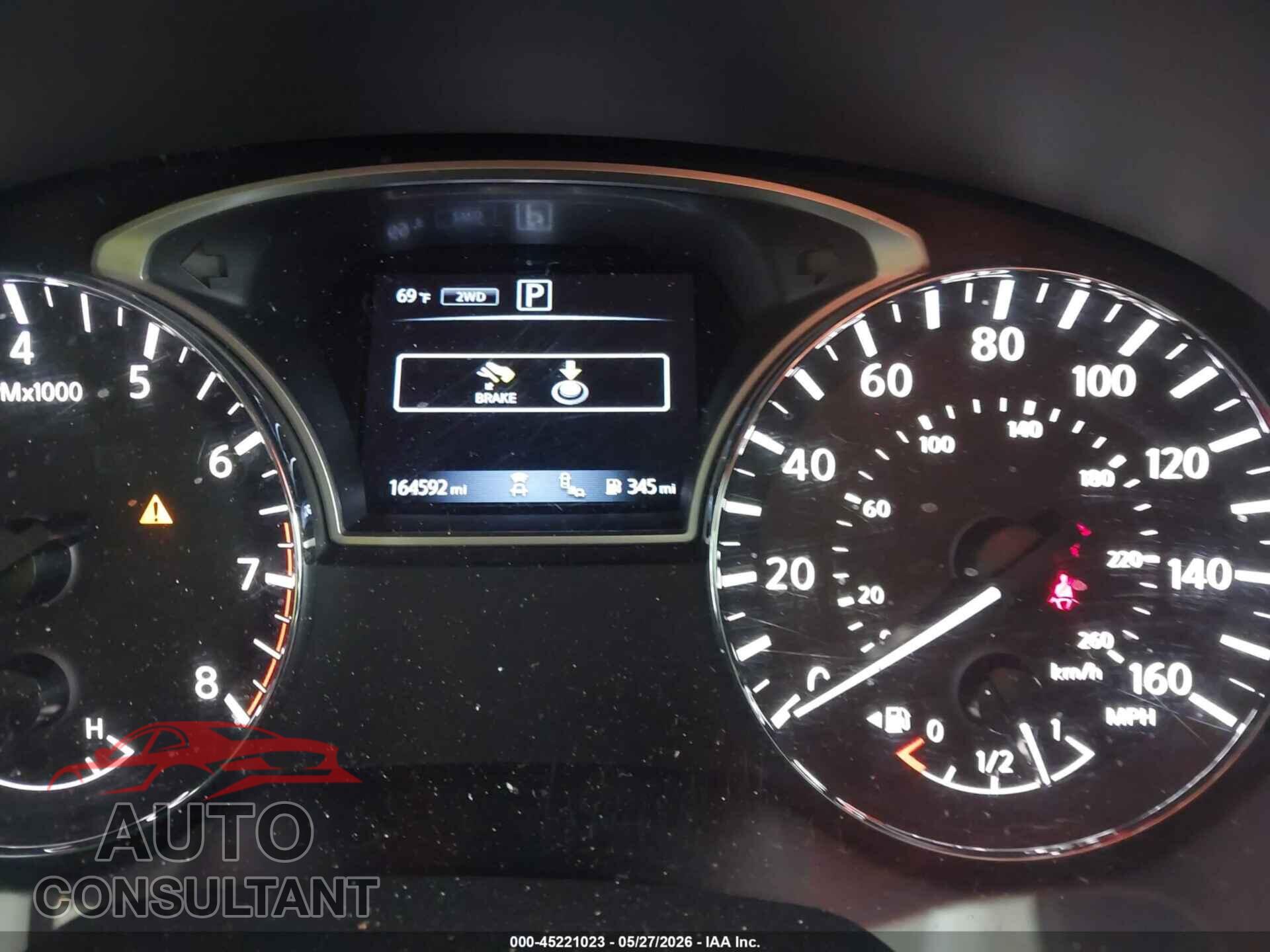 NISSAN PATHFINDER 2019 - 5N1DR2MM5KC619237
