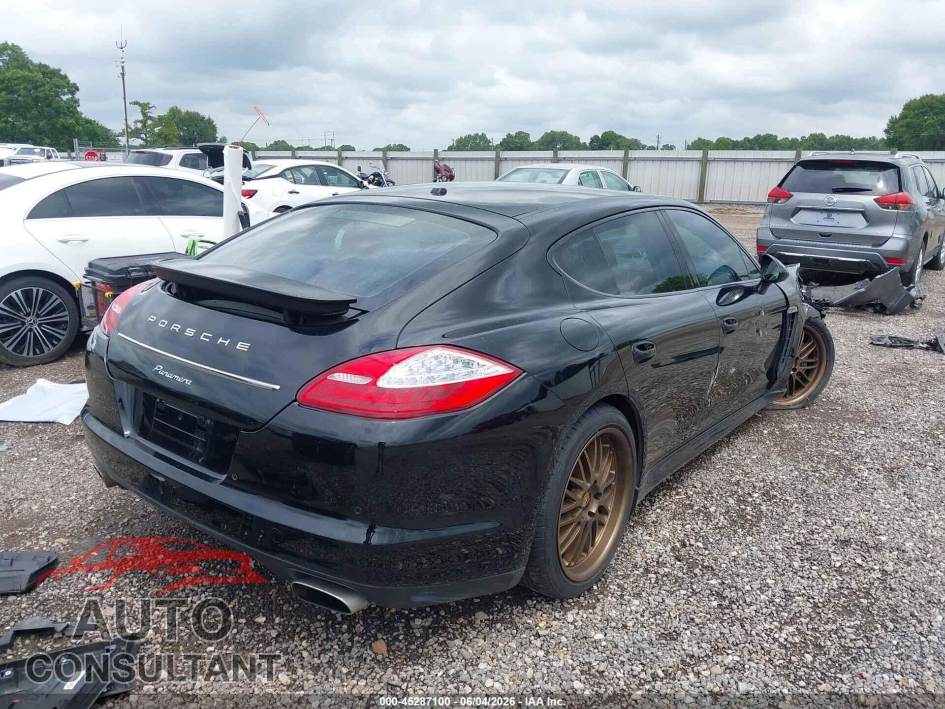 PORSCHE PANAMERA 2013 - WP0AA2A7XDL012038