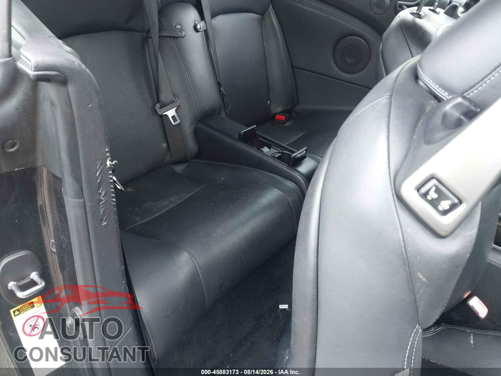 LEXUS IS 250C 2011 - JTHFF2C23B2519681