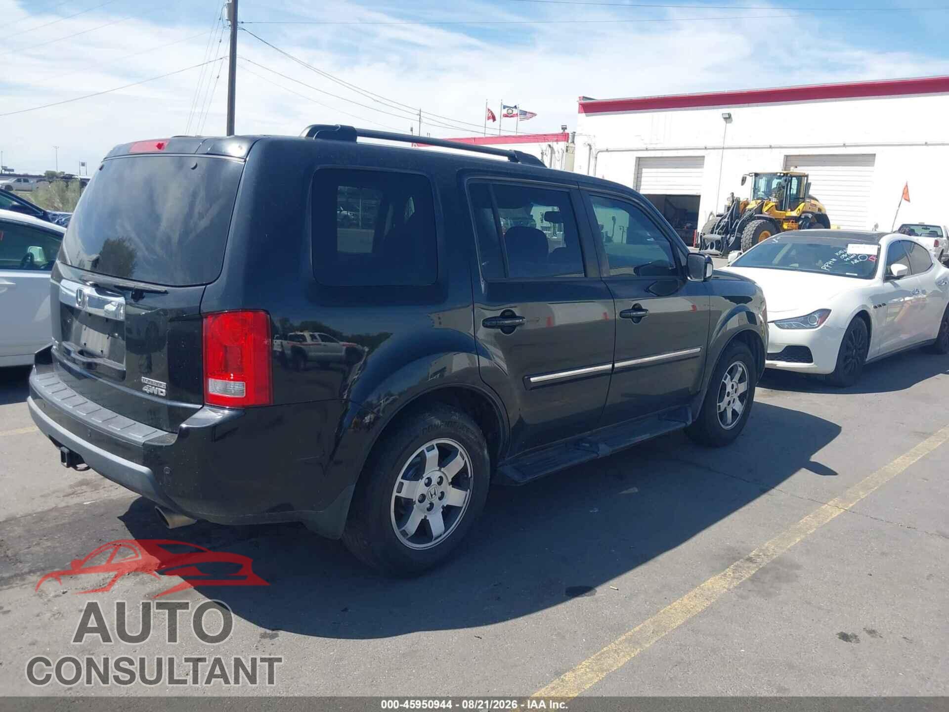HONDA PILOT 2011 - 5FNYF4H90BB017560