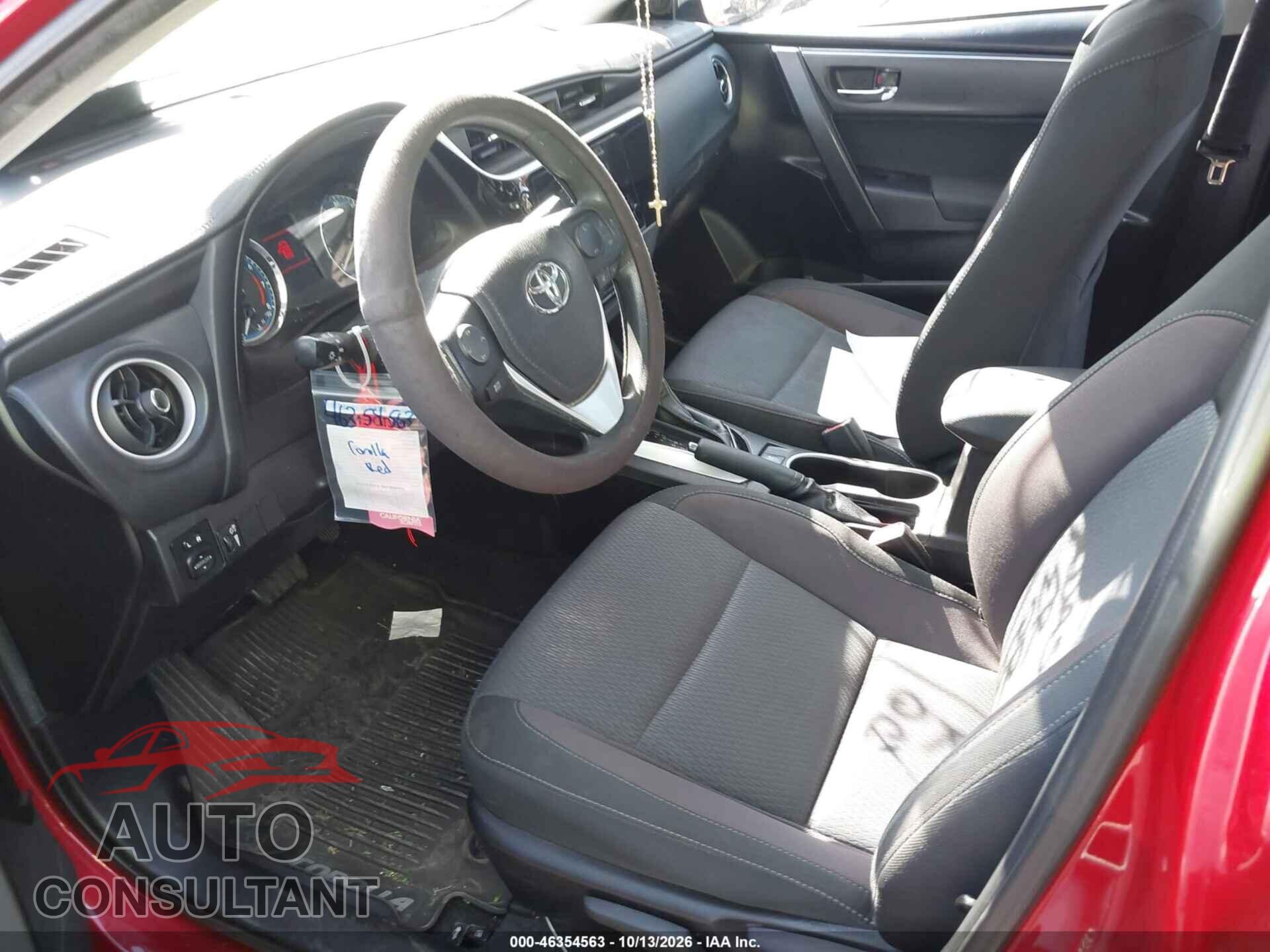 TOYOTA COROLLA 2018 - 5YFBURHEXJP748764