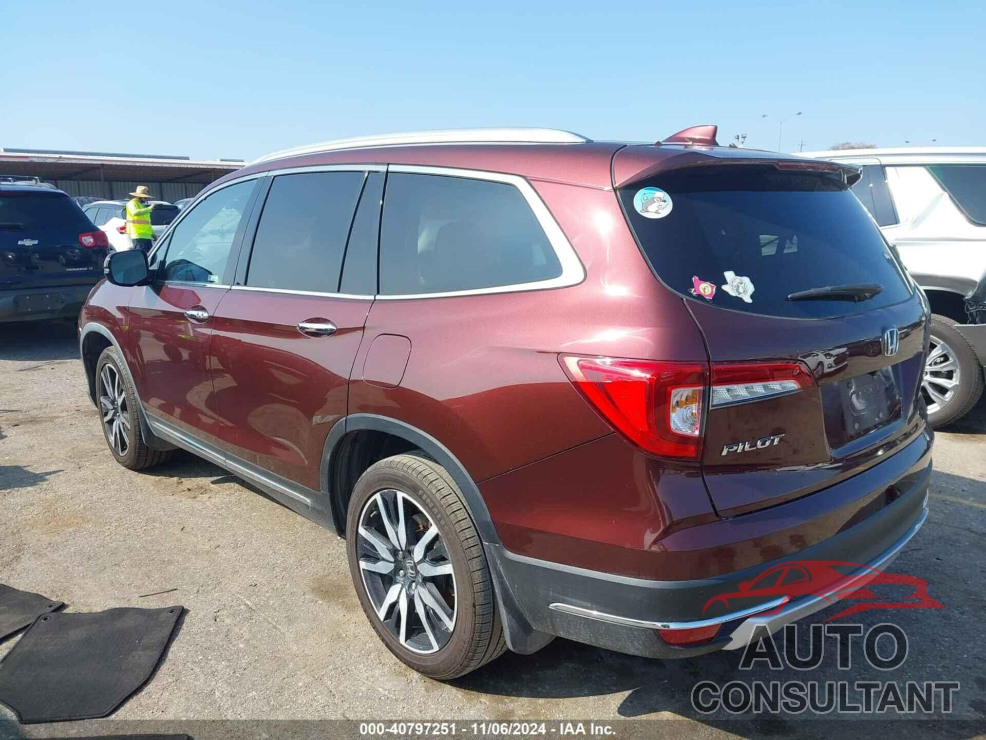 HONDA PILOT 2019 - 5FNYF5H62KB009696