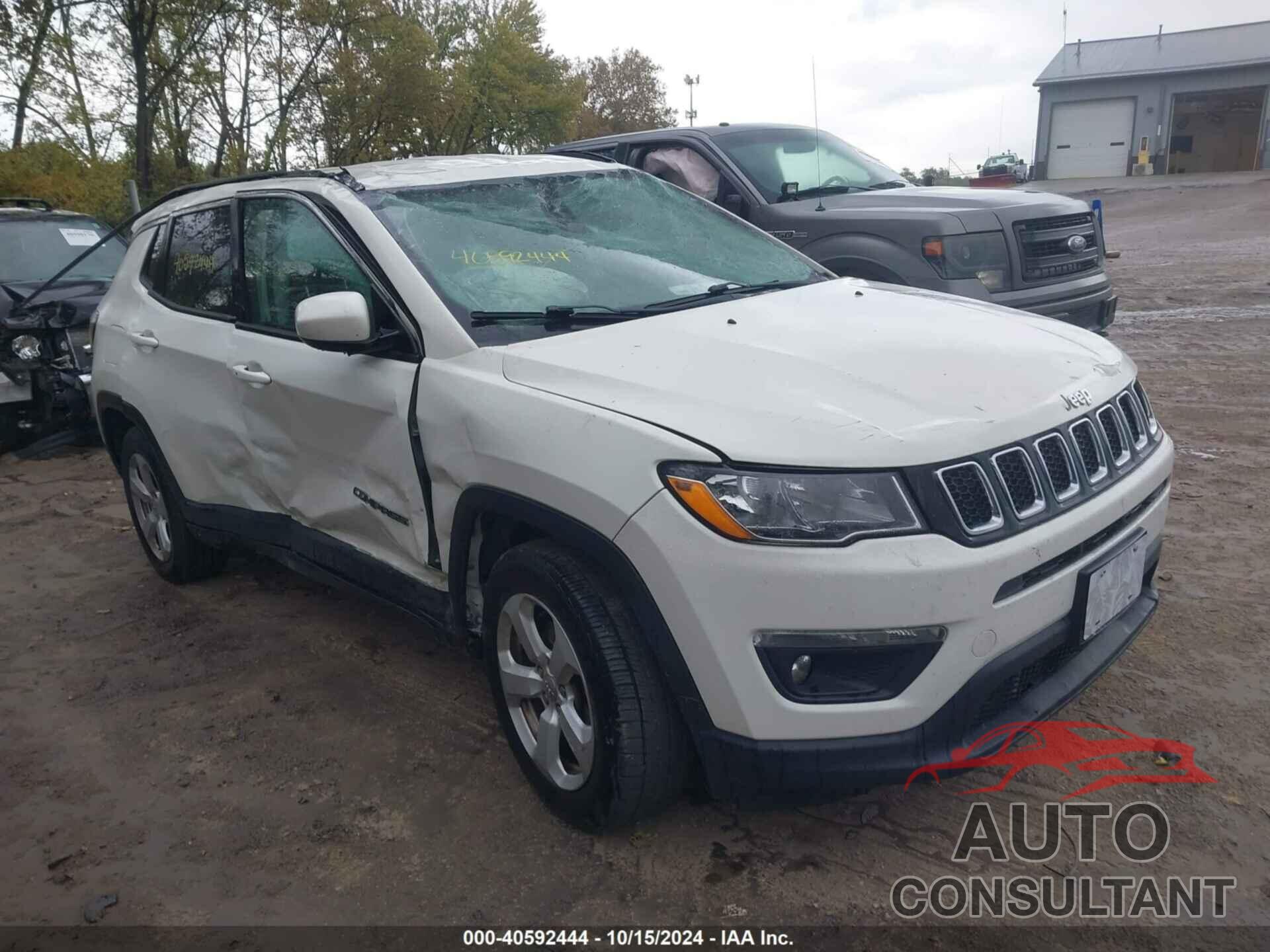 JEEP COMPASS 2018 - 3C4NJCBB3JT122648