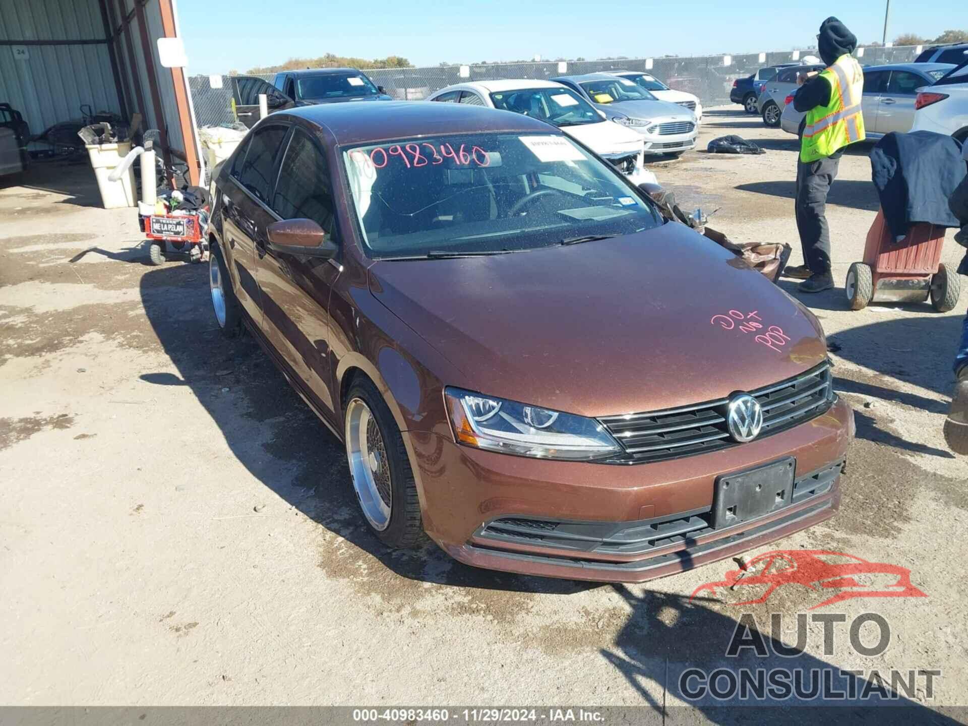 VOLKSWAGEN JETTA 2017 - 3VW2B7AJ9HM323598