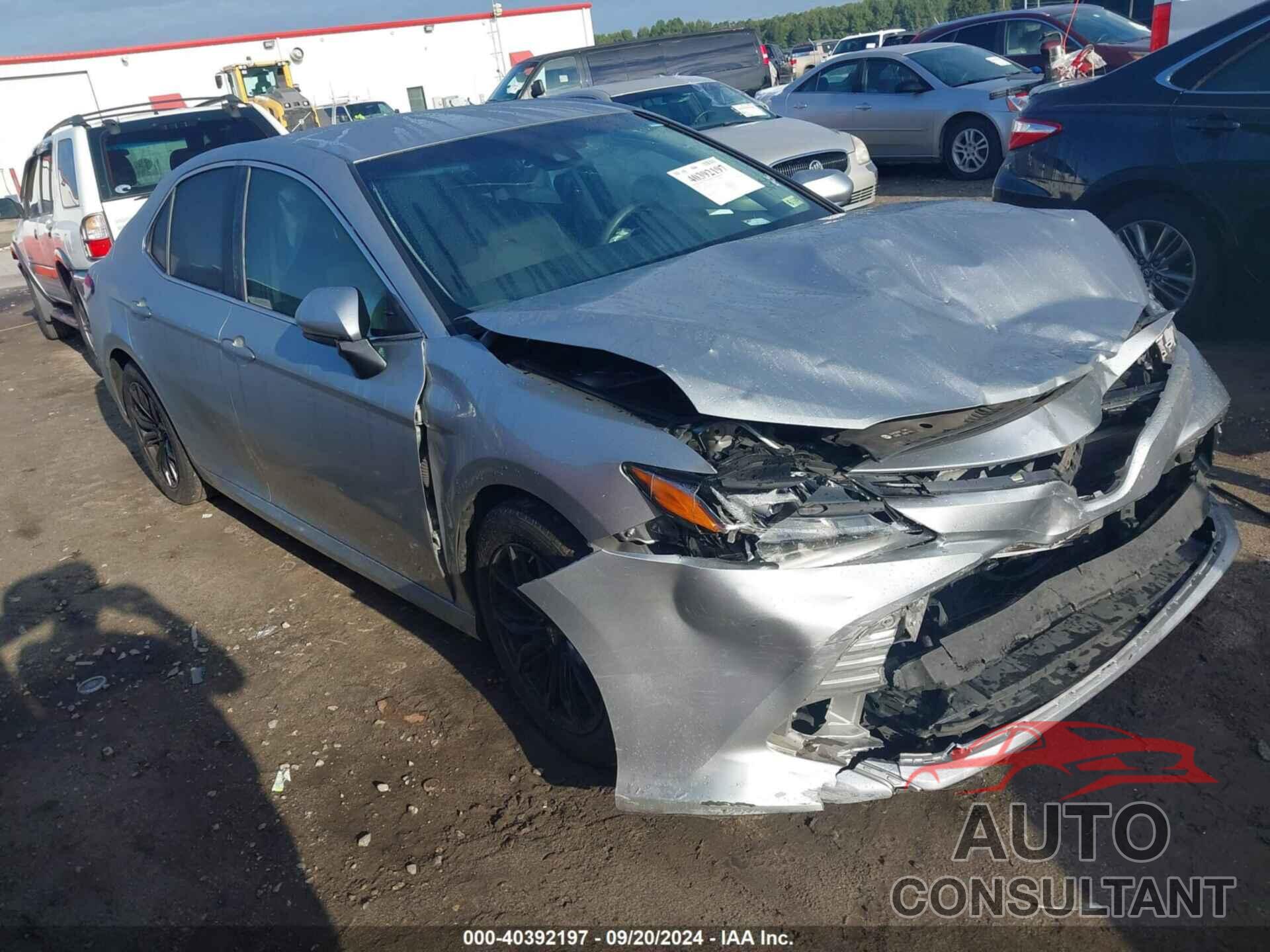 TOYOTA CAMRY 2018 - 4T1B11HK9JU580744