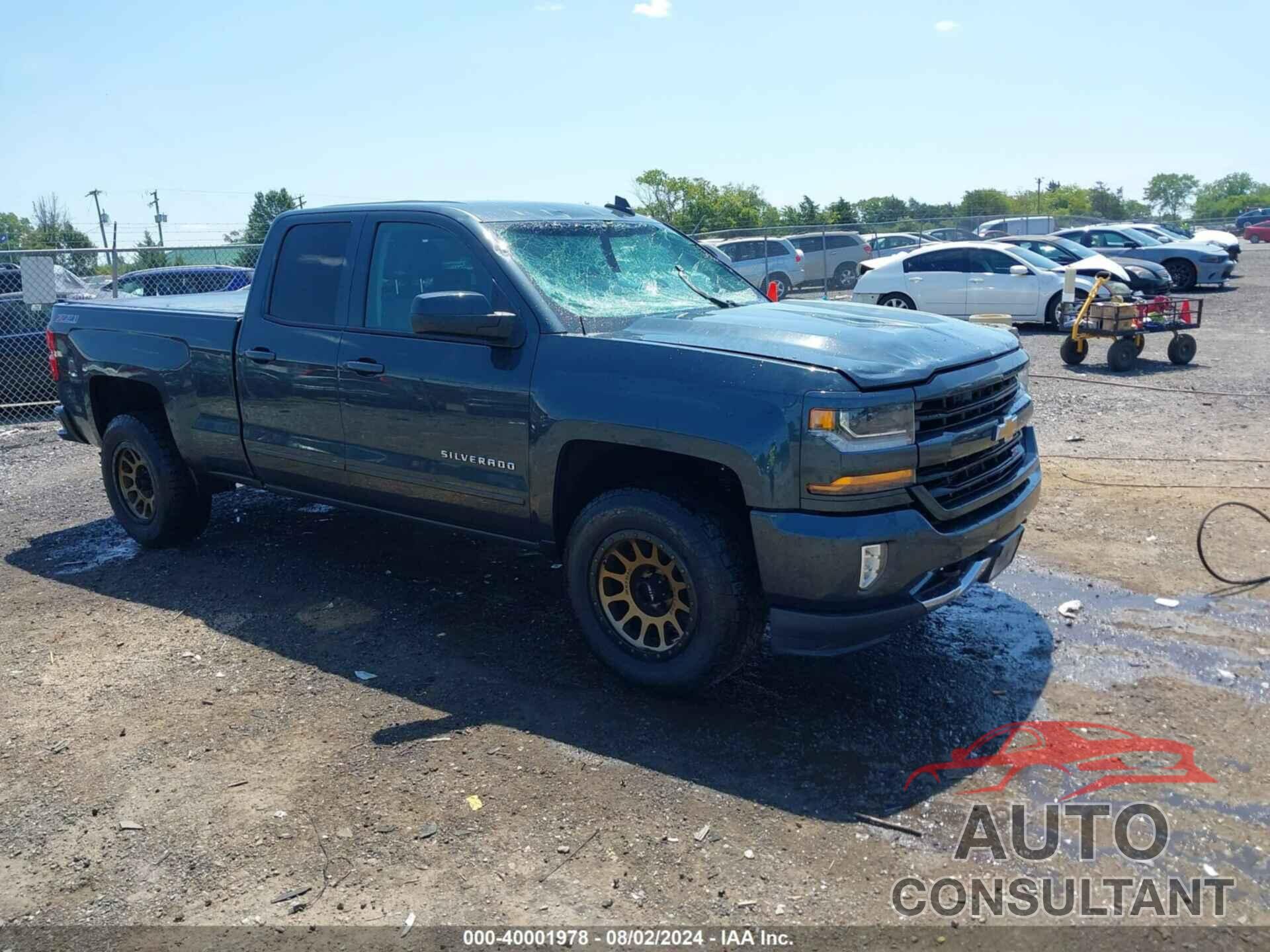 CHEVROLET SILVERADO 1500 2017 - 1GCVKREC8HZ178012