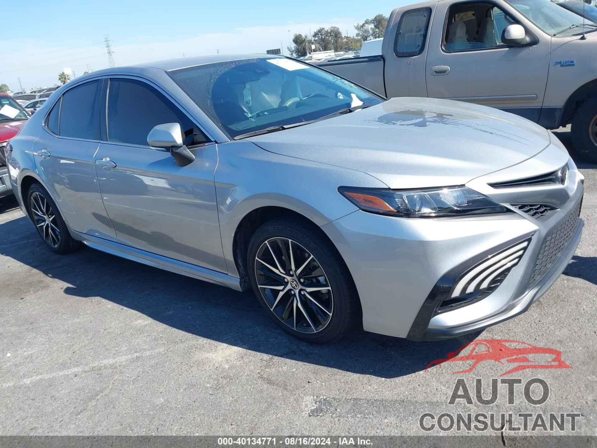 TOYOTA CAMRY 2022 - 4T1G11AK9NU682020