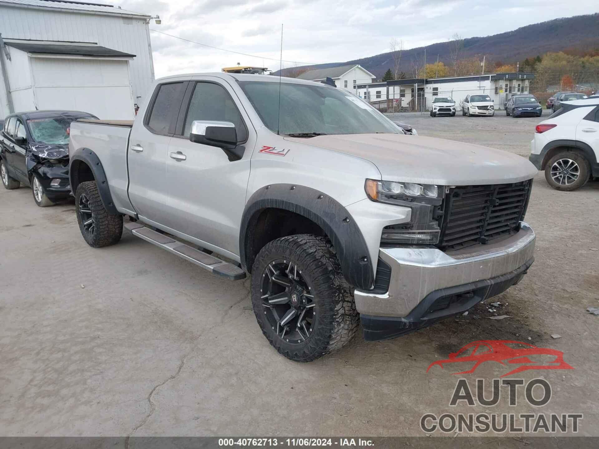 CHEVROLET SILVERADO 1500 2019 - 1GCRYDED5KZ415428