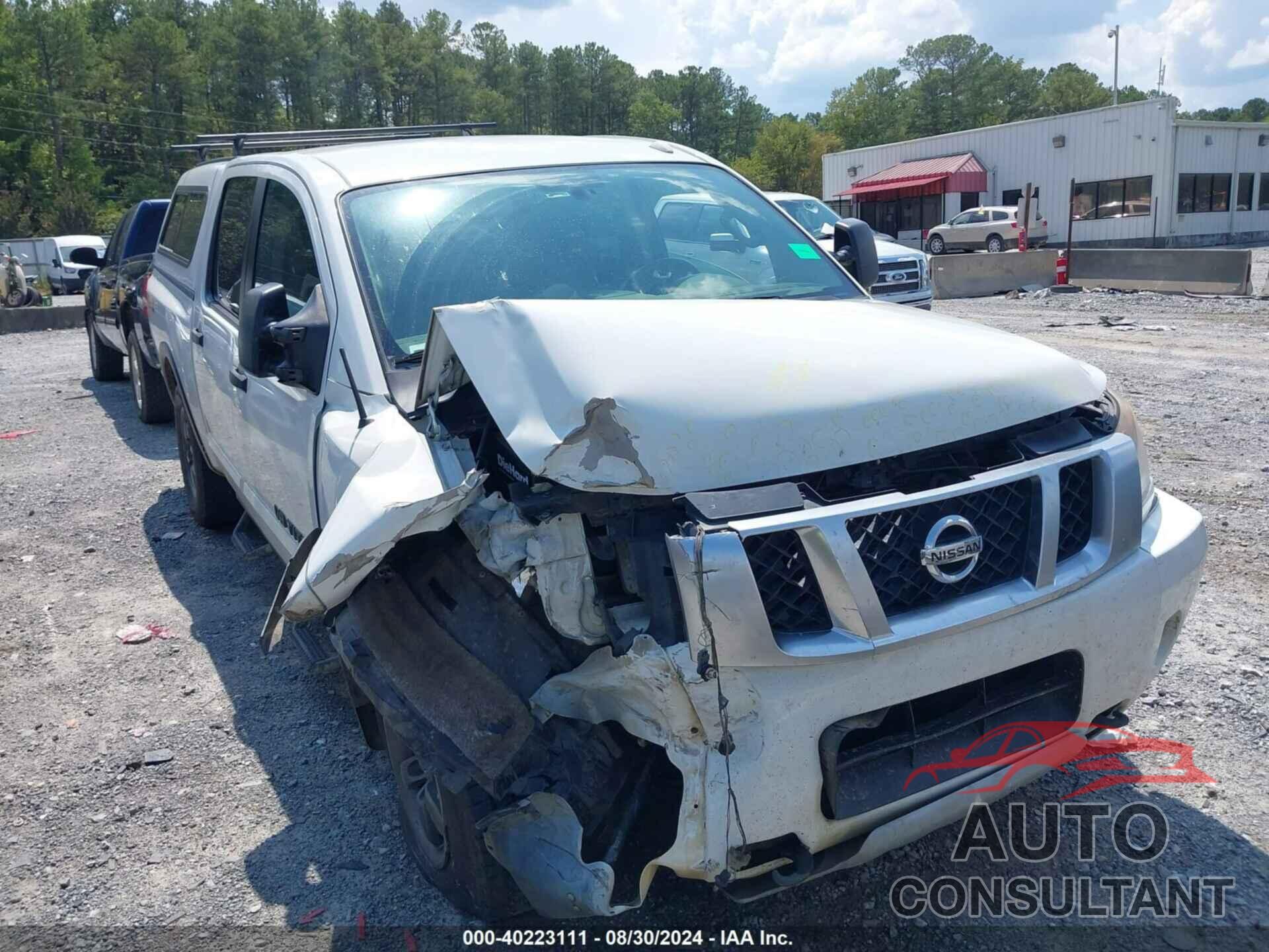 NISSAN TITAN 2013 - 1N6BA0EC8DN309083