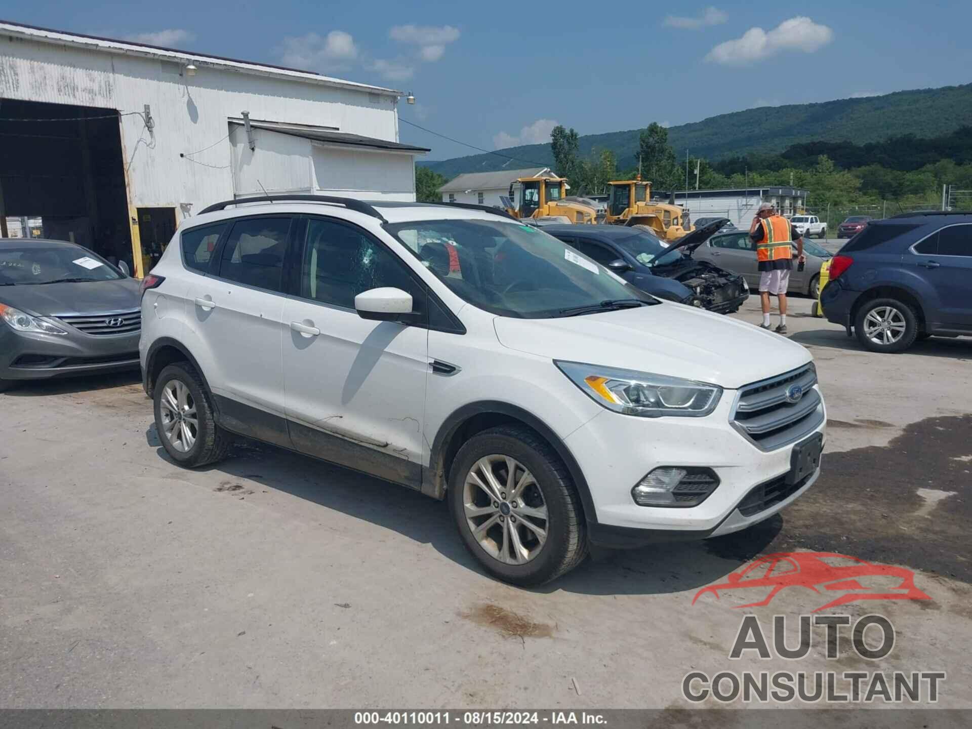 FORD ESCAPE 2017 - 1FMCU9GD8HUB98096